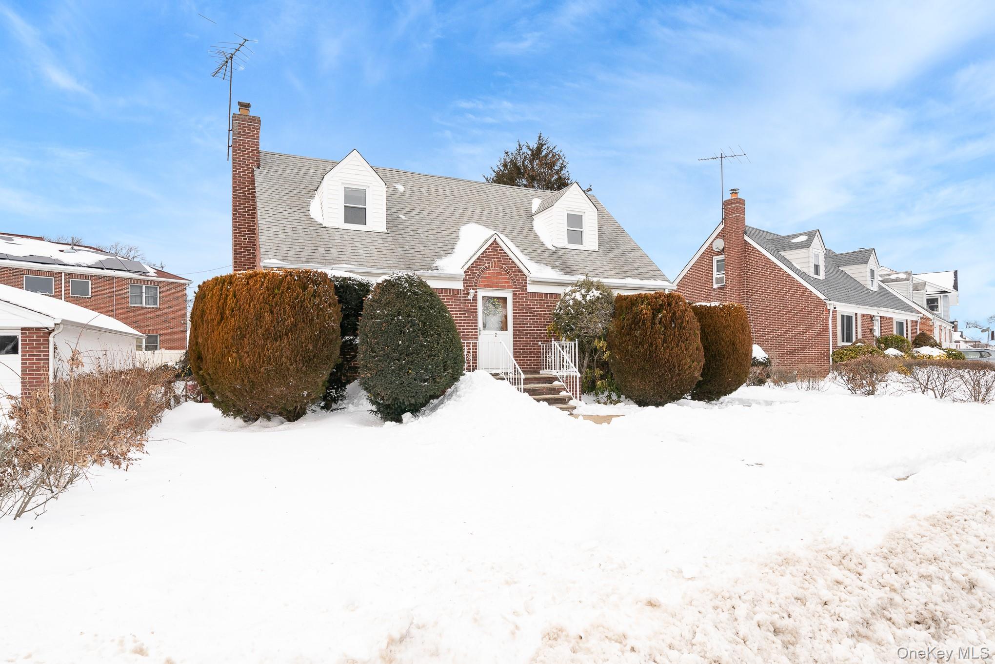 #2 photo, 2 Parkview Place, Elmont , NY 11003