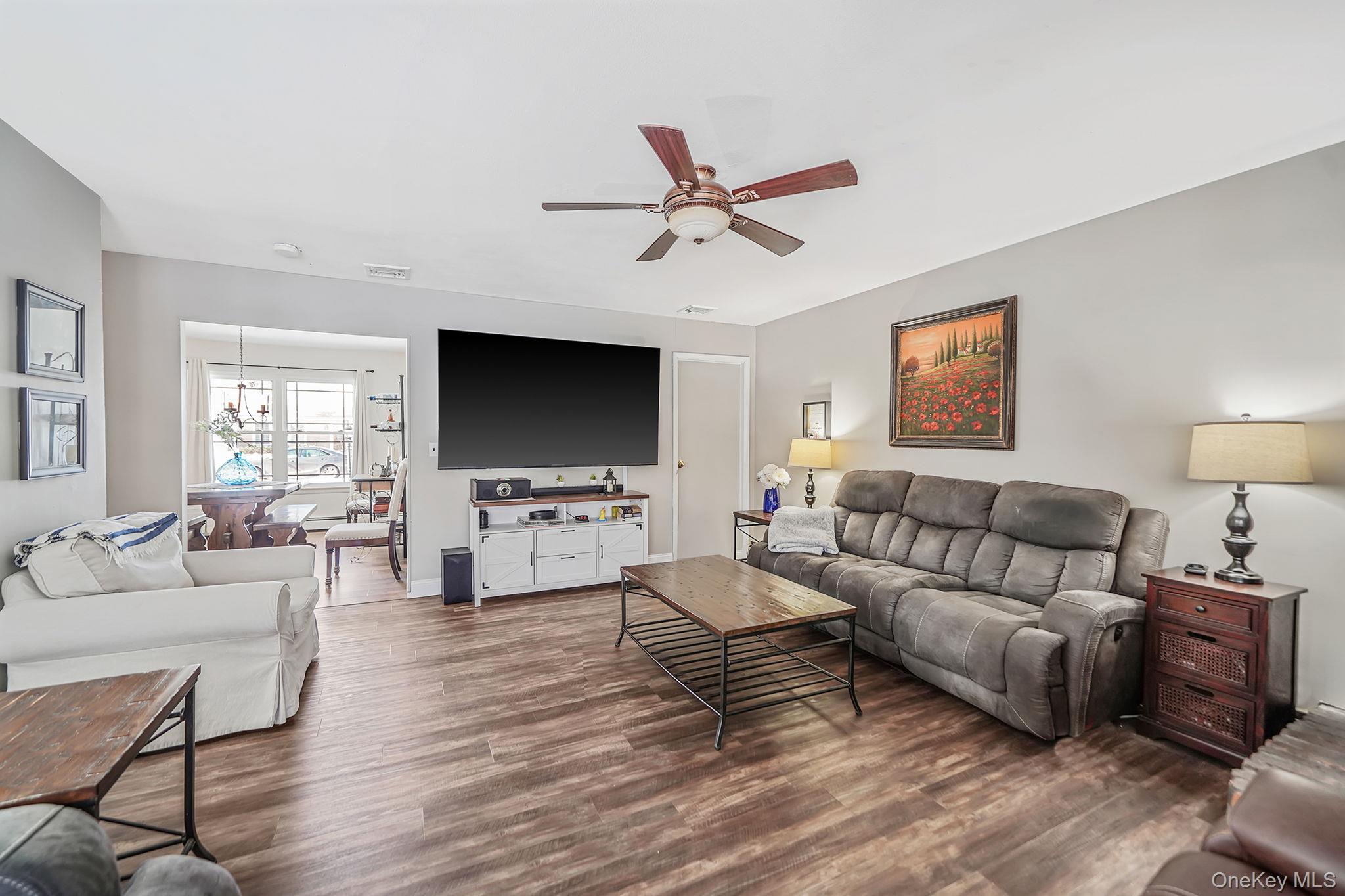 #12 photo, 68 Sequoia Way, Holbrook , NY 11741