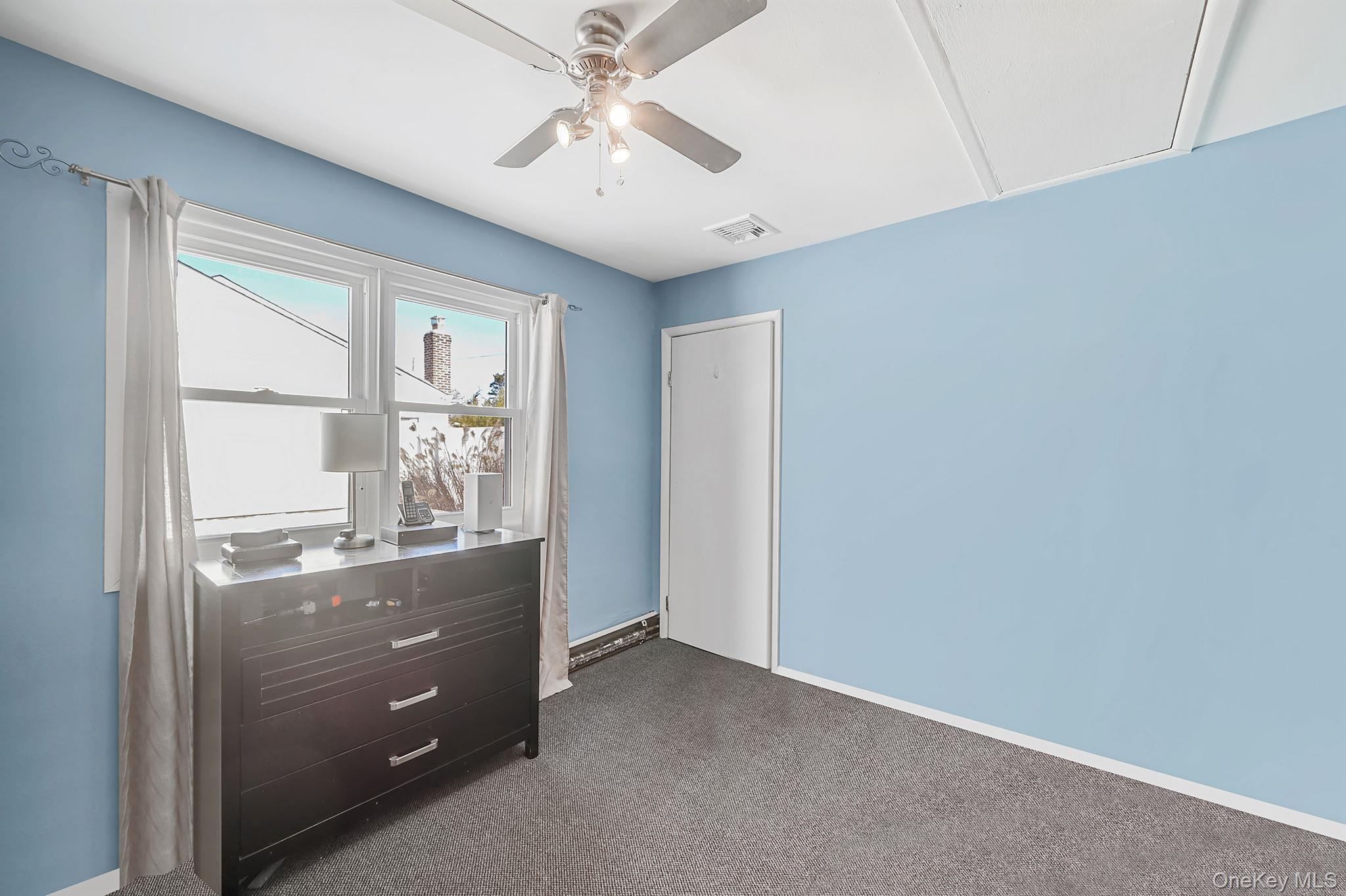 #17 photo, 68 Sequoia Way, Holbrook , NY 11741