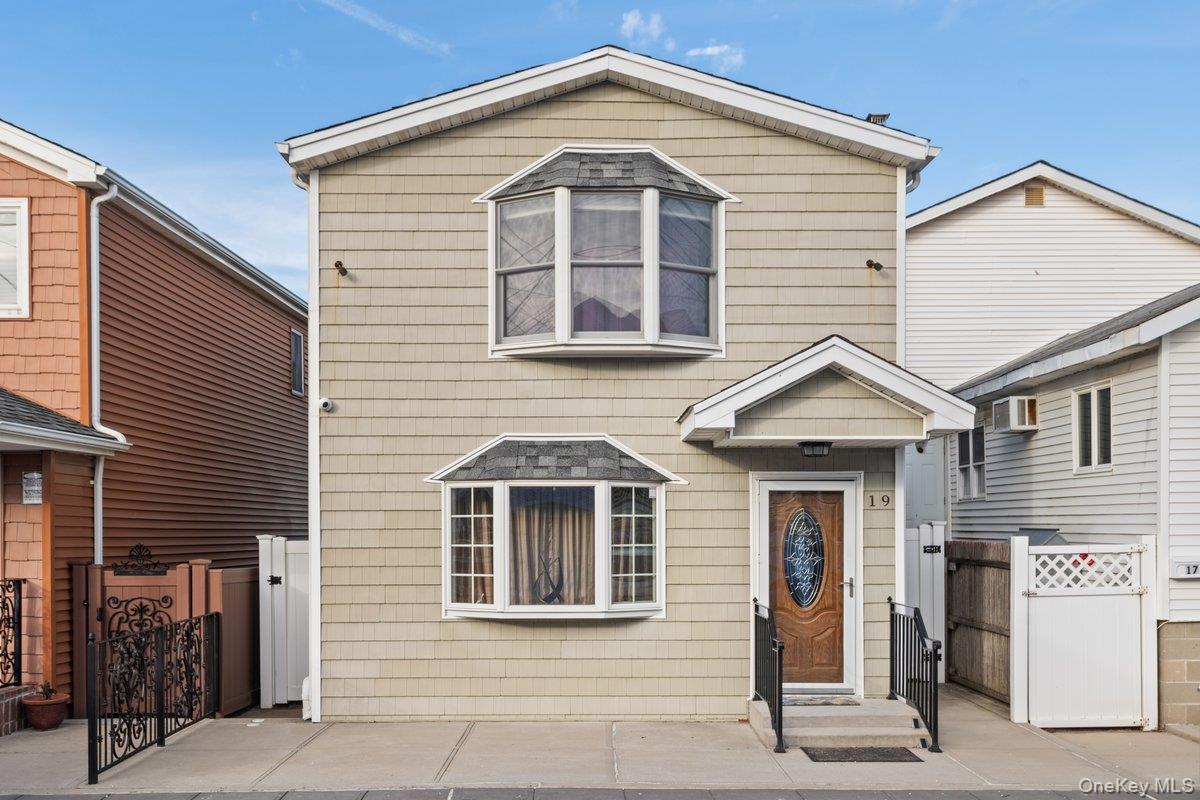 #1 photo, 19 W 13th Road, Broad Channel , NY 11693
