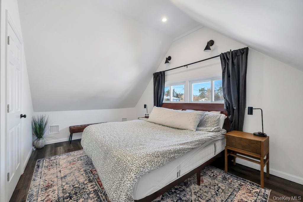 #13 photo, 10 Petal Lane, Hicksville , NY 11801