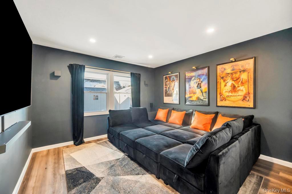 #17 photo, 10 Petal Lane, Hicksville , NY 11801