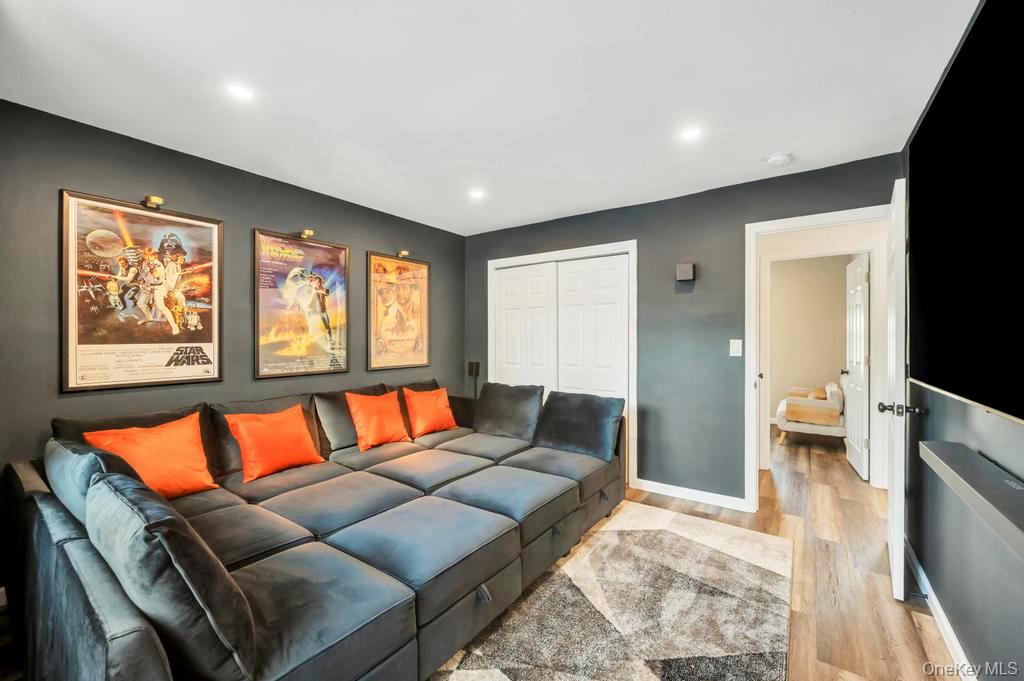 #18 photo, 10 Petal Lane, Hicksville , NY 11801