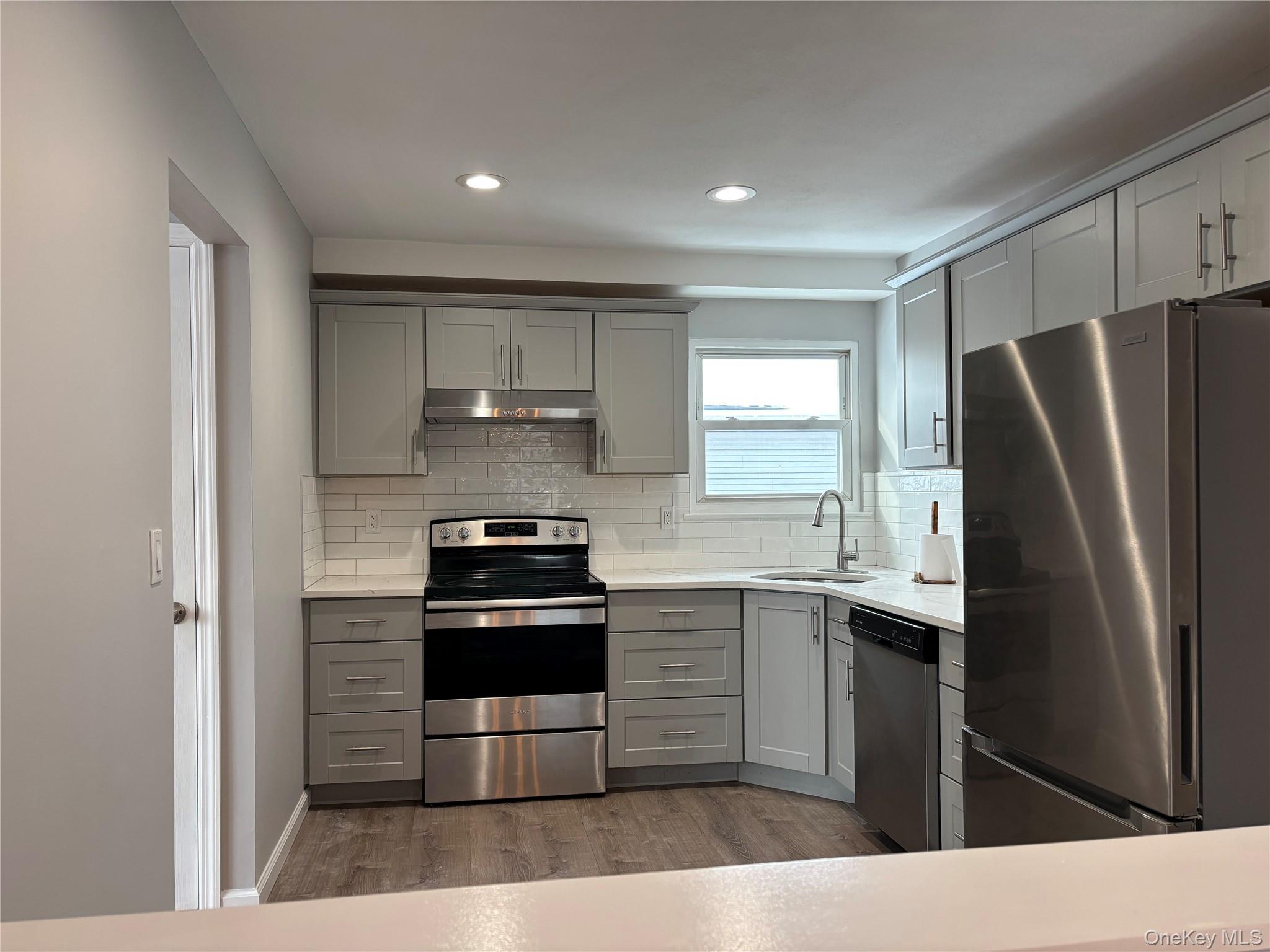 #2 photo, 3695 Jerusalem Avenue, Wantagh , NY 11735