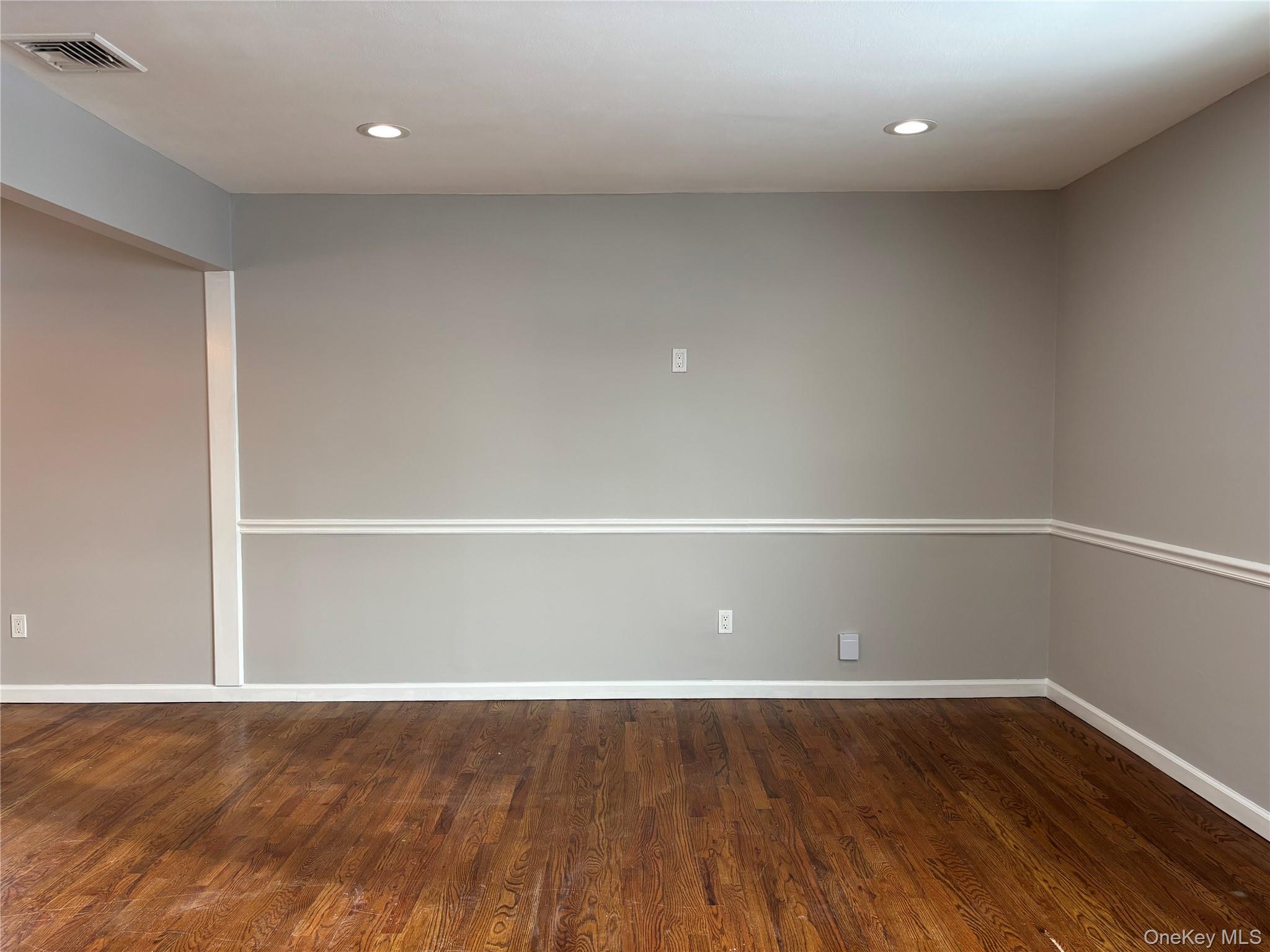 #4 photo, 3695 Jerusalem Avenue, Wantagh , NY 11735