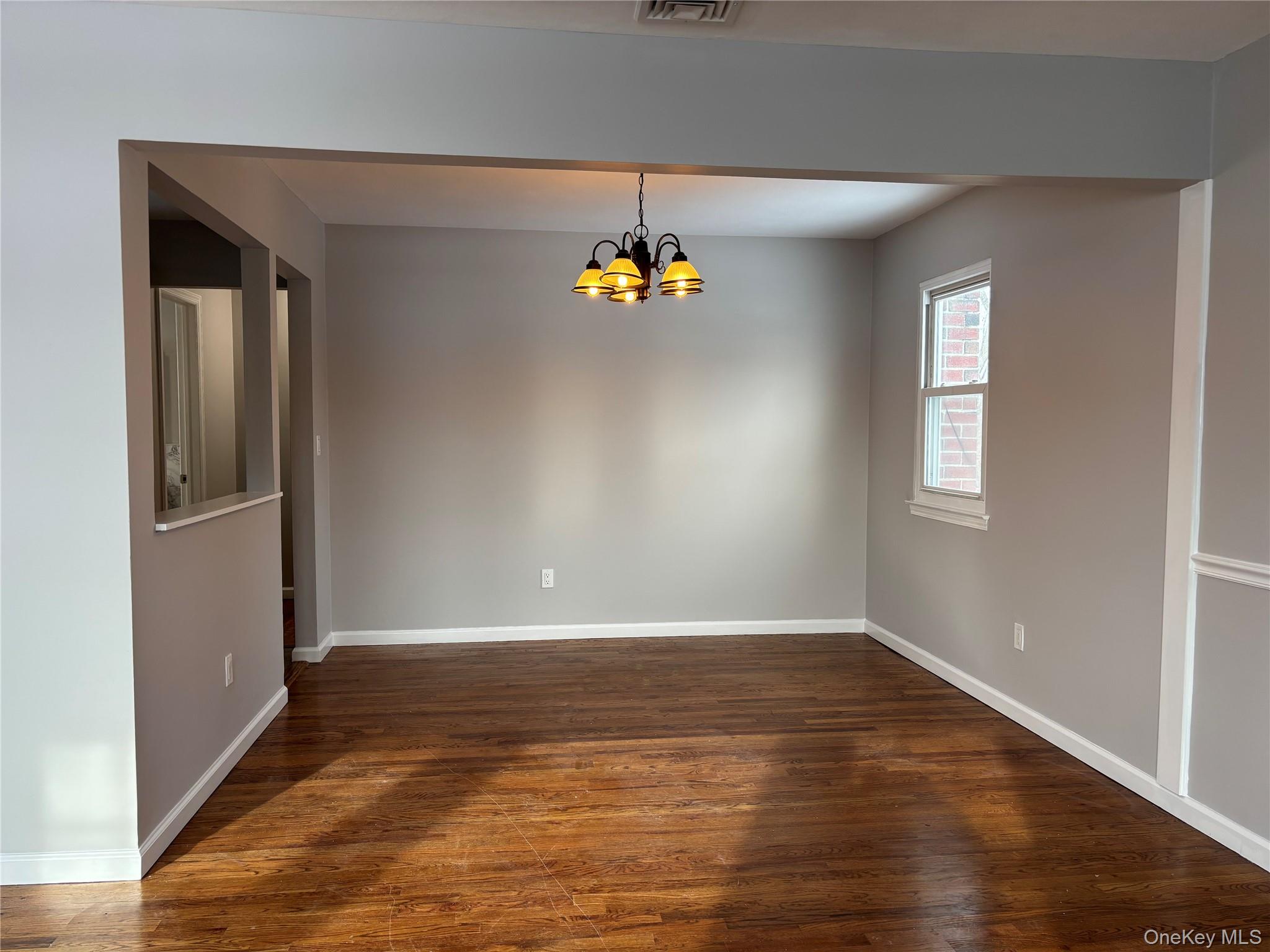 #5 photo, 3695 Jerusalem Avenue, Wantagh , NY 11735