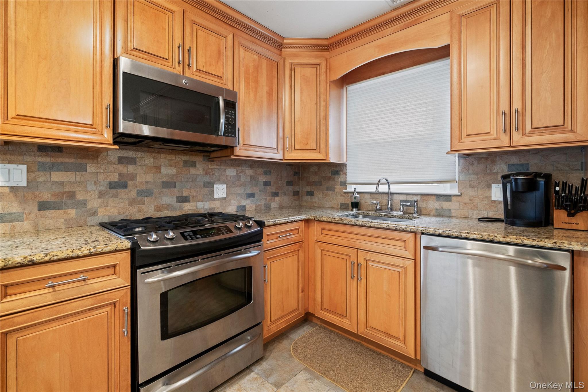 #5 photo, 128 Rule Street, Franklin Square , NY 11010