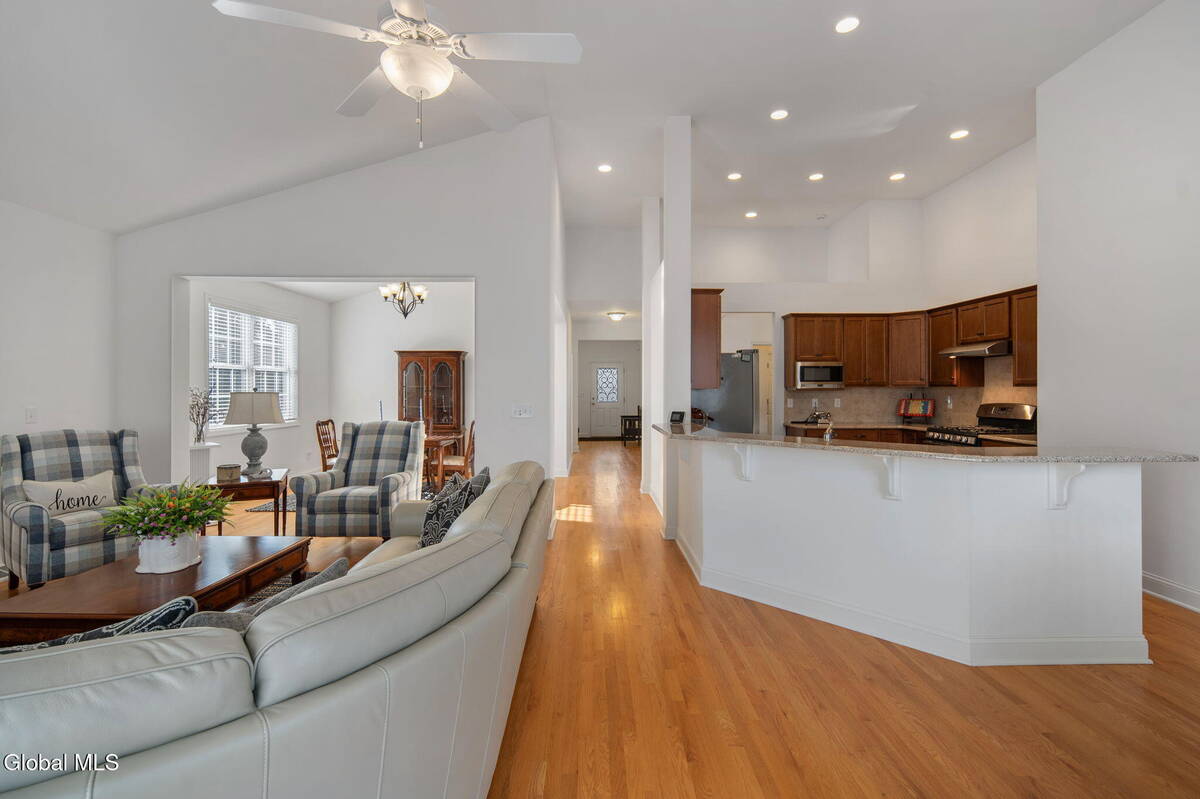 #18 photo, 23 Beacon Drive, Colonie , NY 12189