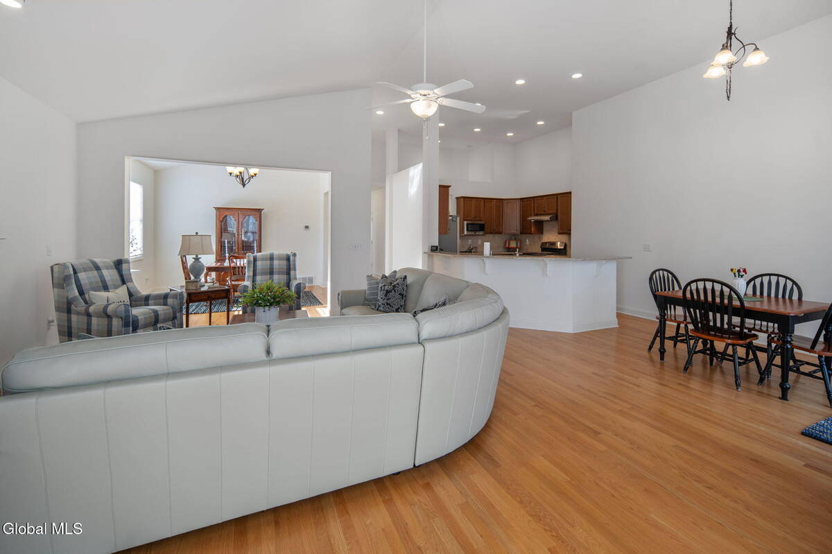 #24 photo, 23 Beacon Drive, Colonie , NY 12189