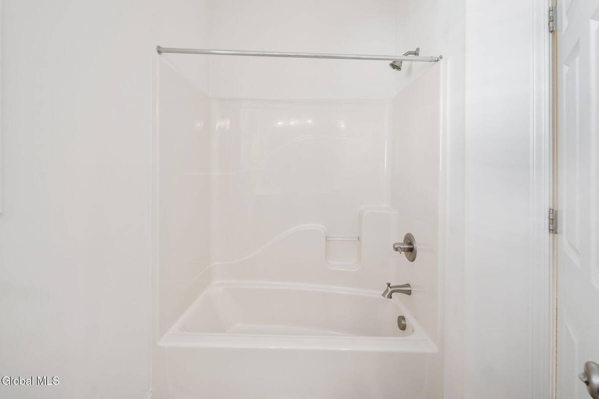 #36 photo, 23 Beacon Drive, Colonie , NY 12189