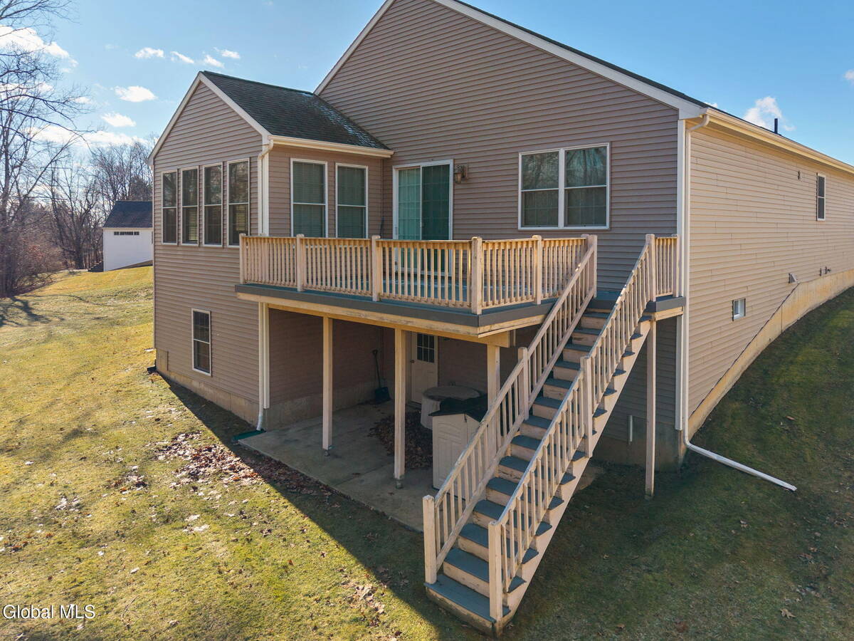 #45 photo, 23 Beacon Drive, Colonie , NY 12189