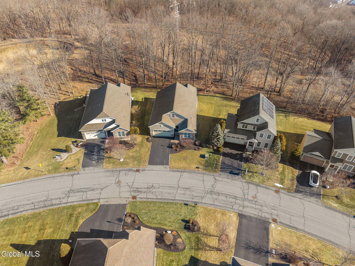 #48 photo, 23 Beacon Drive, Colonie , NY 12189