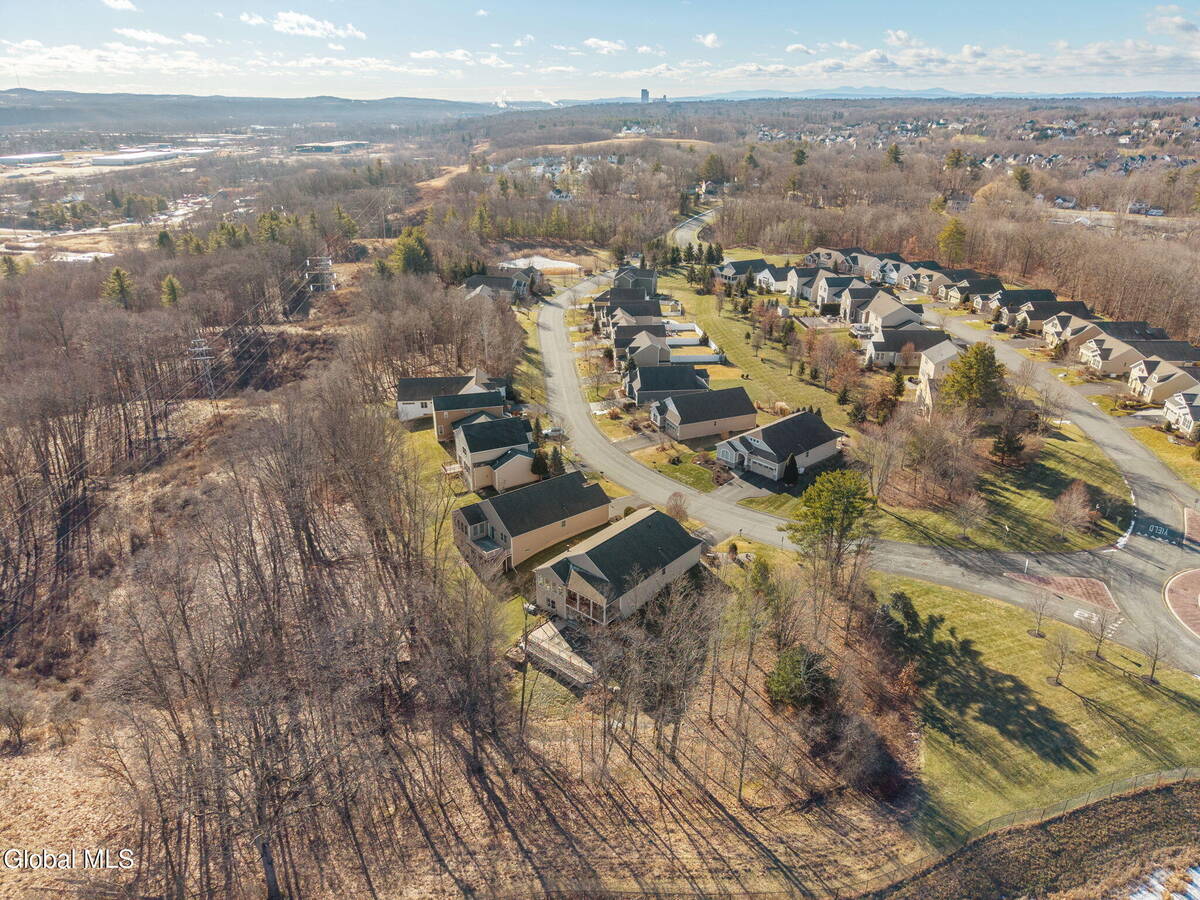 #51 photo, 23 Beacon Drive, Colonie , NY 12189