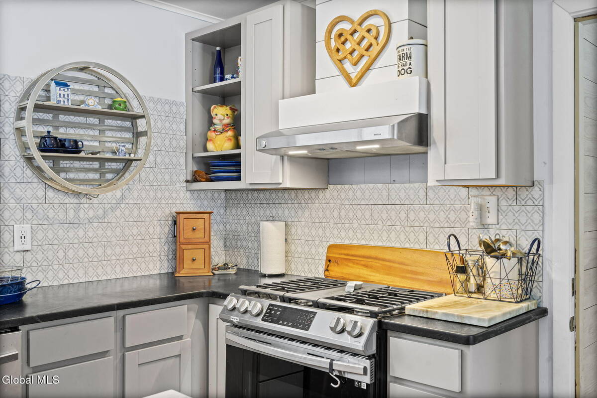 #6 photo, 1 Hathorn Boulevard, Saratoga Springs , NY 12866