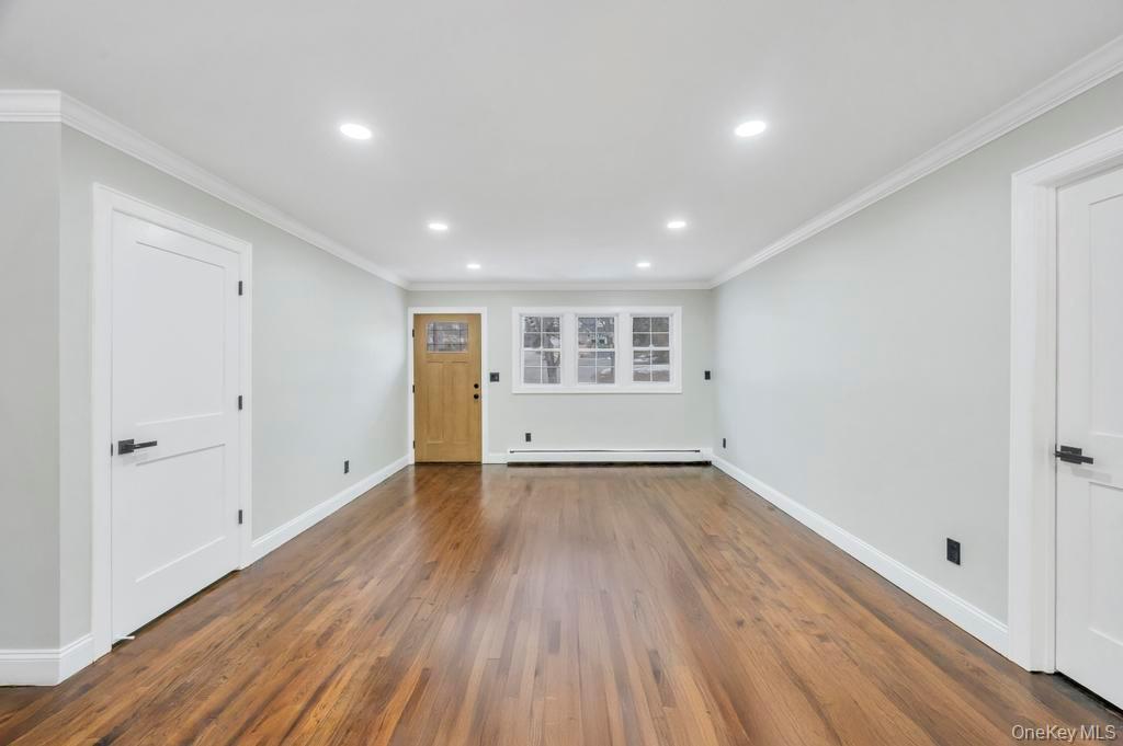 #10 photo, 46 Ellen Place, Kings Park , NY 11754