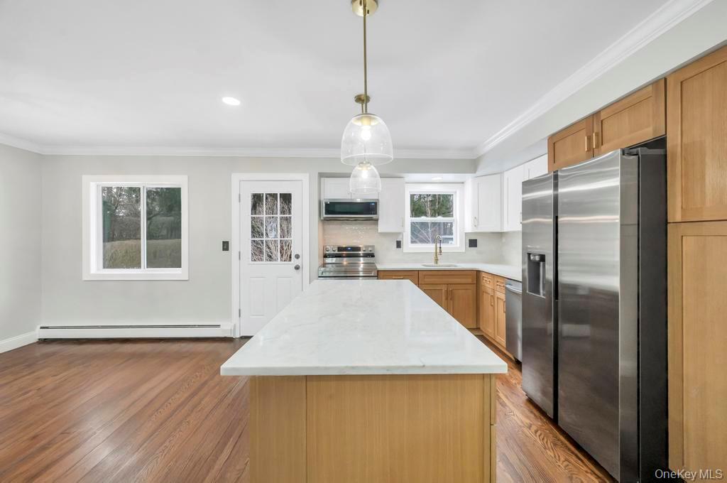 #16 photo, 46 Ellen Place, Kings Park , NY 11754