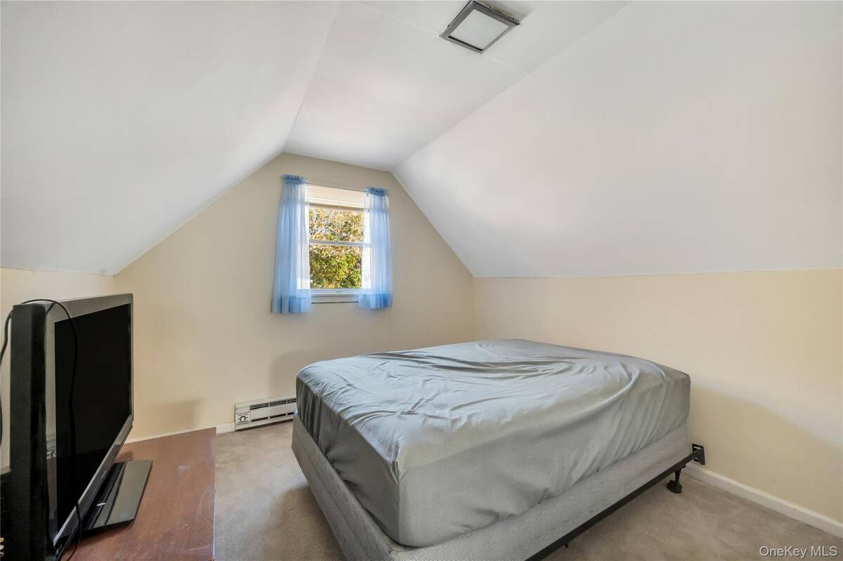 #14 photo, 15 Lehigh Avenue, Саффолк ‖ Centereach , NY 11720