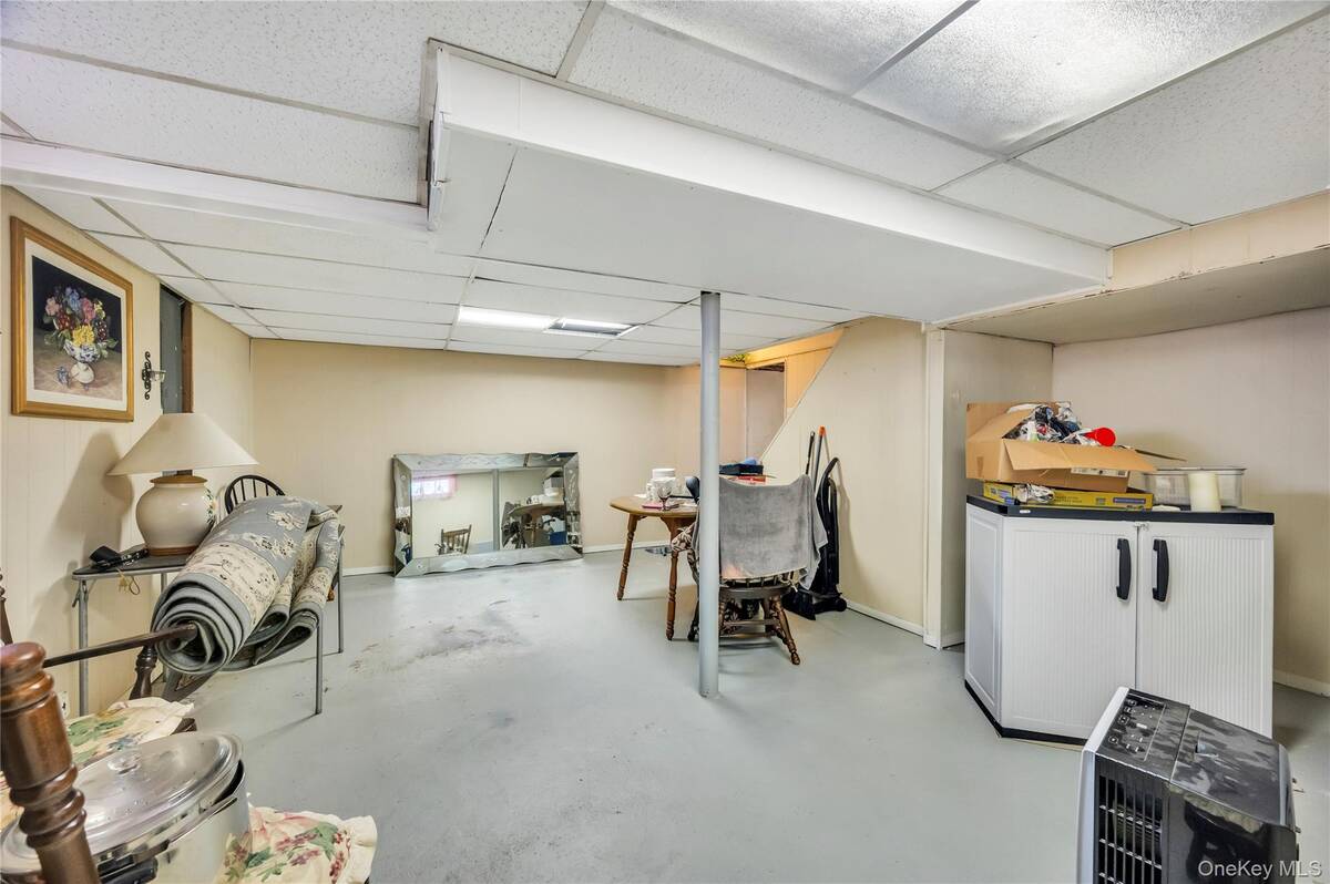 #17 photo, 15 Lehigh Avenue, Саффолк ‖ Centereach , NY 11720