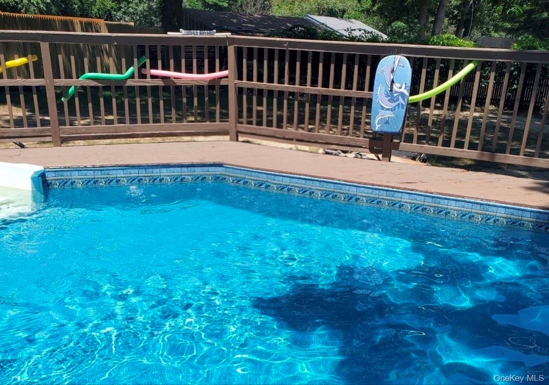 #18 photo, 27 Dillmont Drive, Smithtown , NY 11787