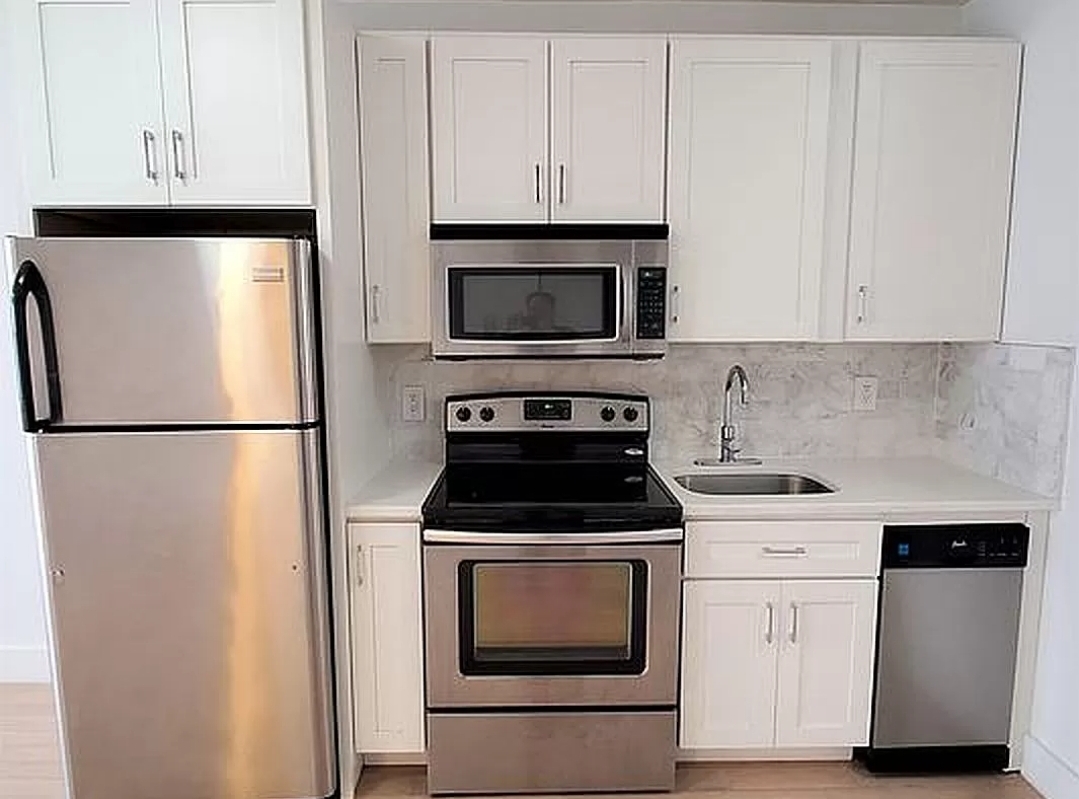 #4 photo, New York City, East Harlem , NY 10035