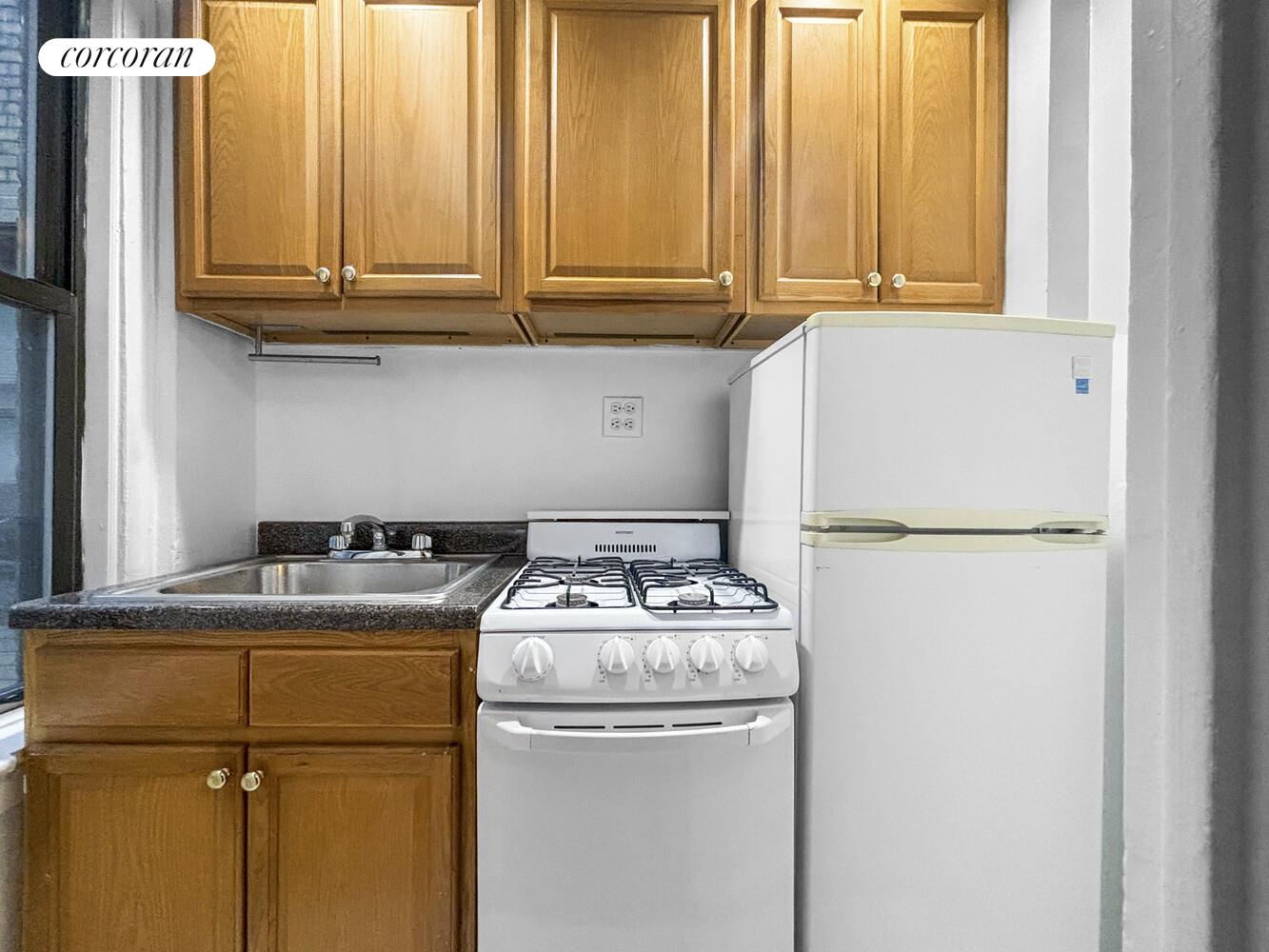 #2 photo, New York City, Turtle Bay , NY 10022