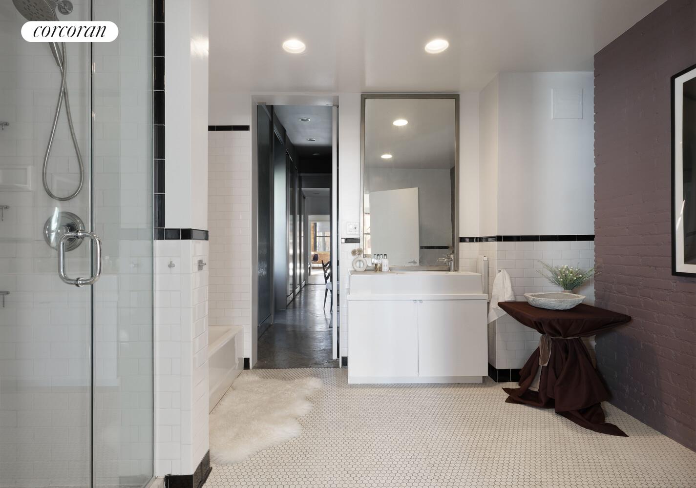 #11 photo, 525 W 22ND Street, Chelsea , NY 10011