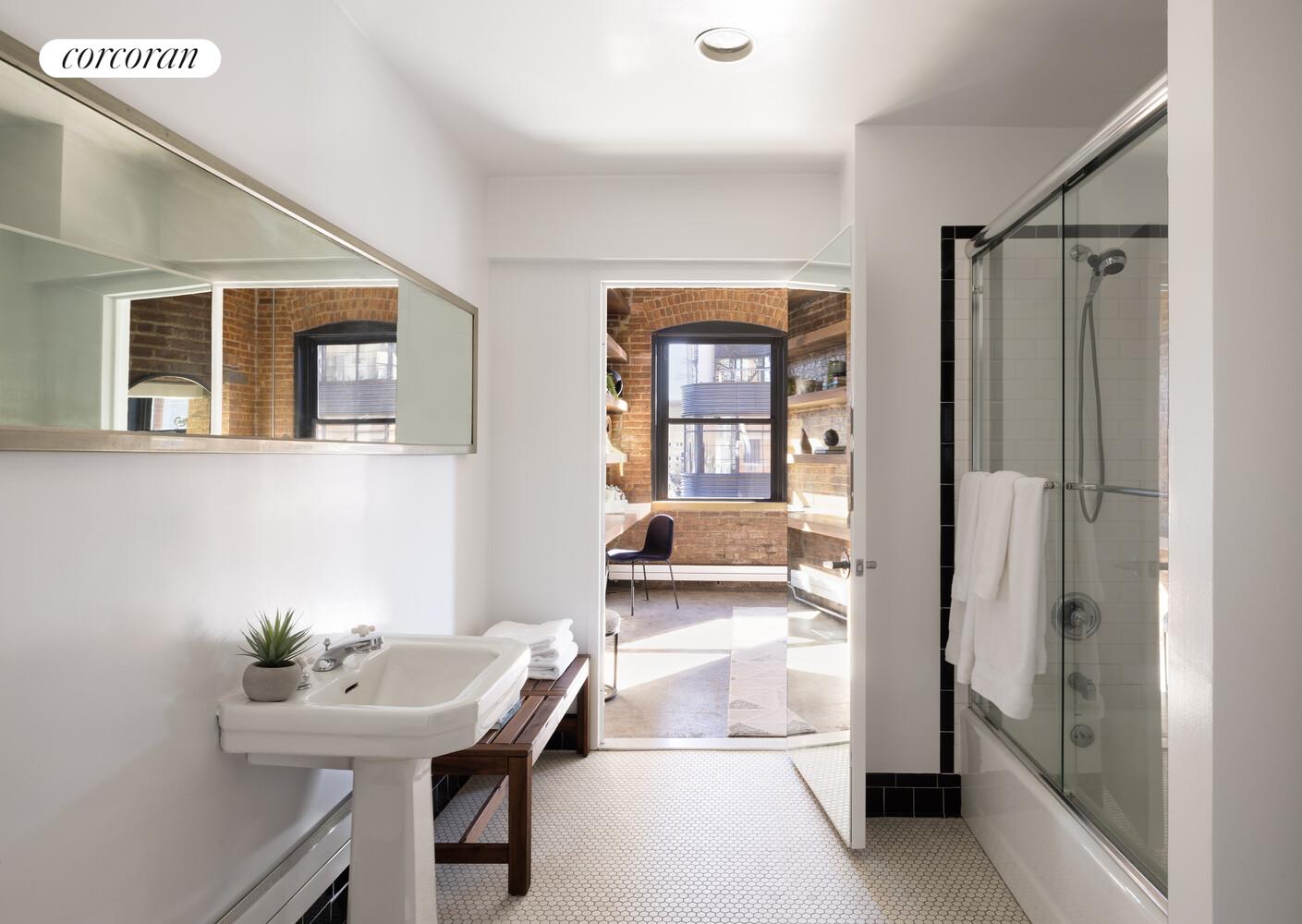 #15 photo, 525 W 22ND Street, Chelsea , NY 10011