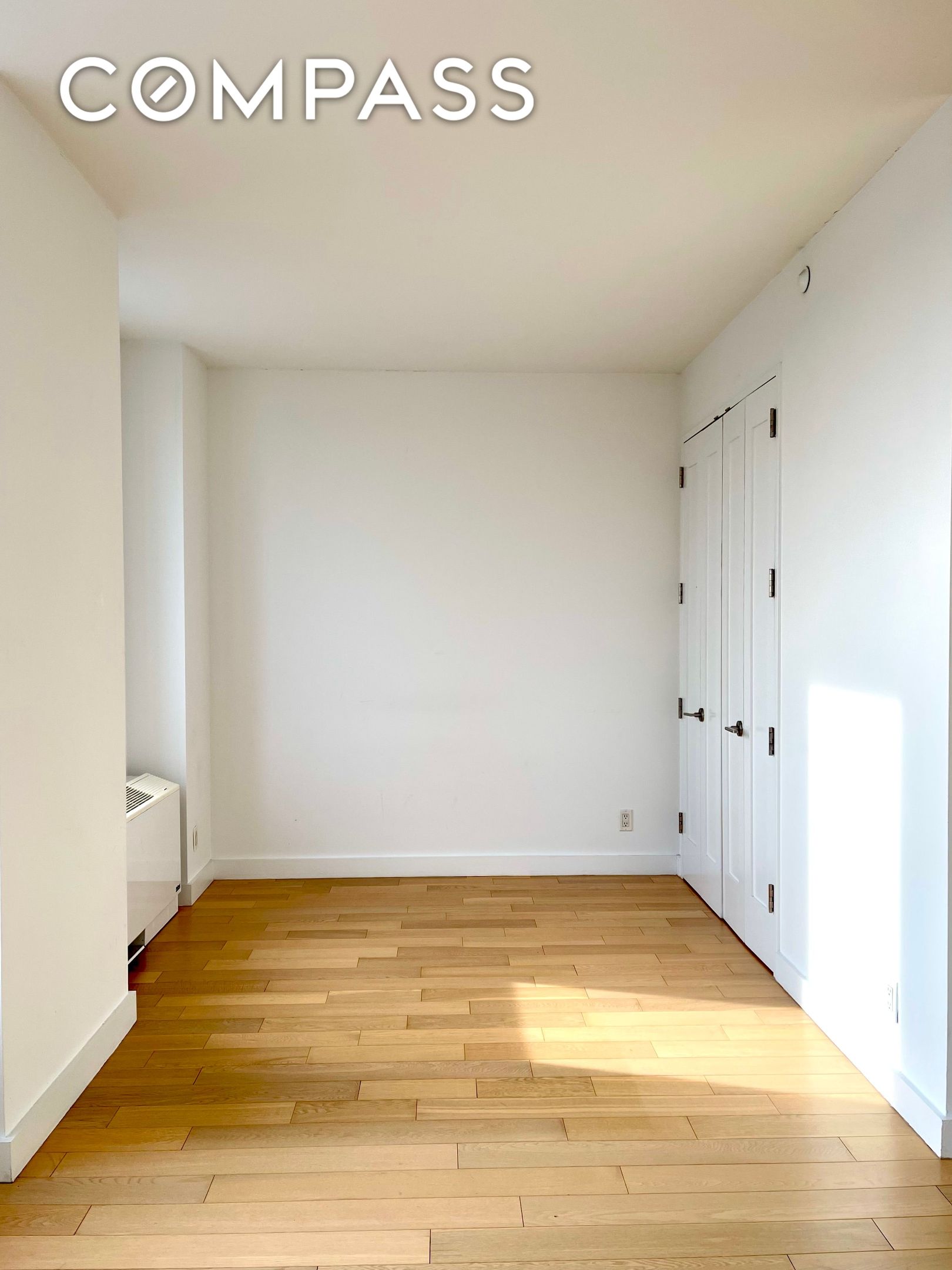 #8 photo, Brooklyn, Williamsburg , NY 11249