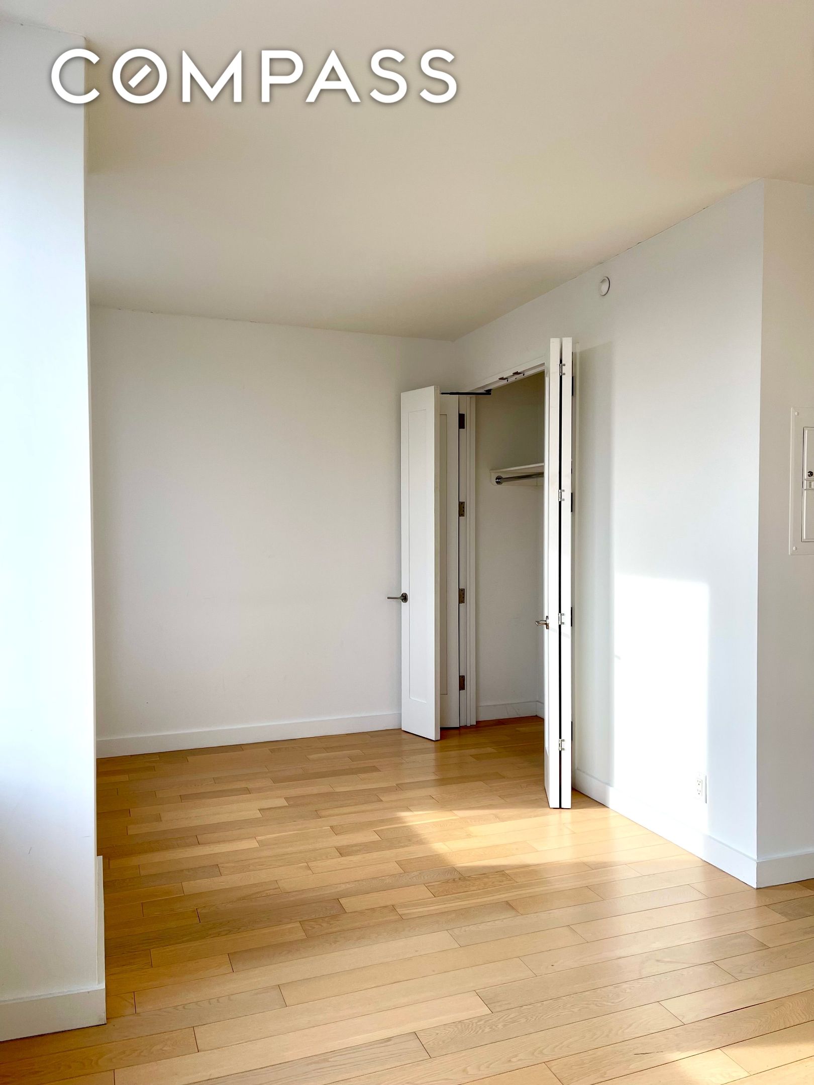 #9 photo, Brooklyn, Williamsburg , NY 11249