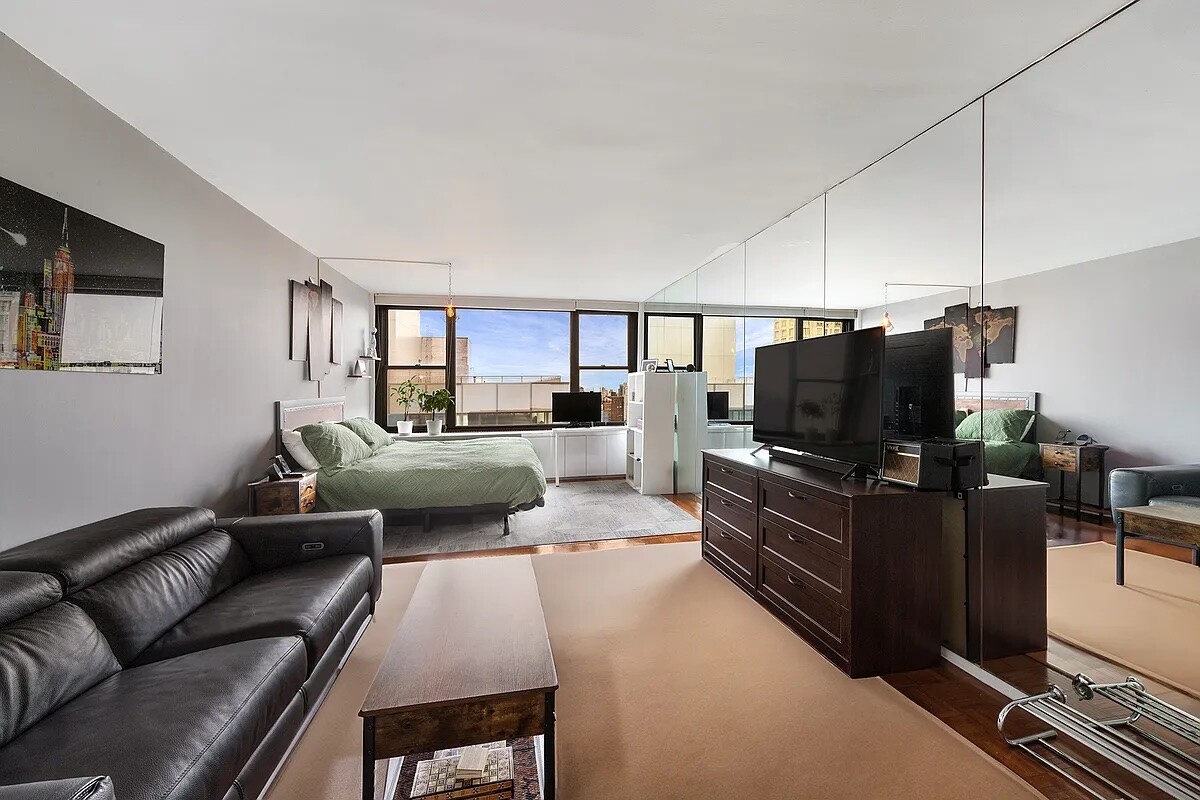 #3 photo, New York City, Midtown East , NY 10022