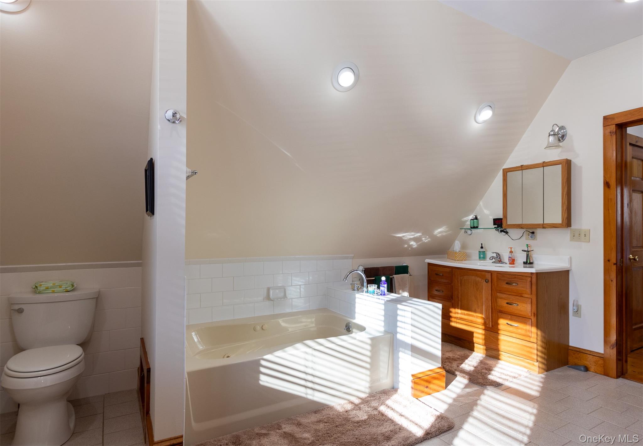 #16 photo, 70 Camp Drive, Rhinebeck , NY 12572