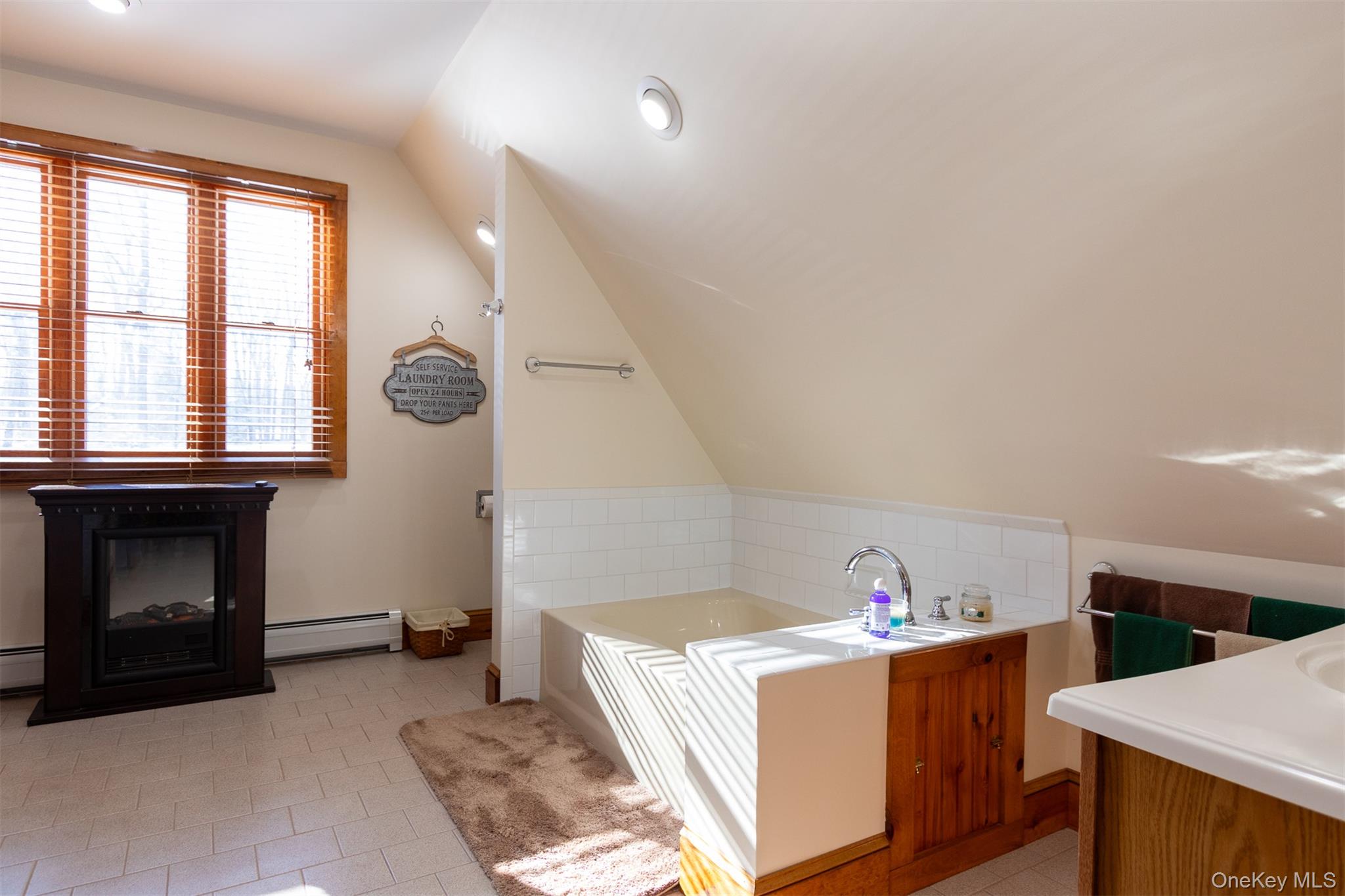 #17 photo, 70 Camp Drive, Rhinebeck , NY 12572