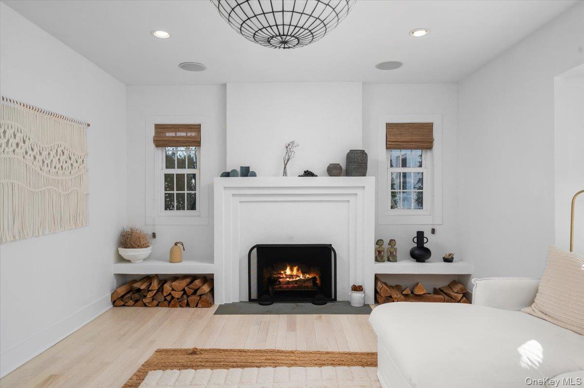 #10 photo, 21 Old Colony Drive, Larchmont , NY 10538