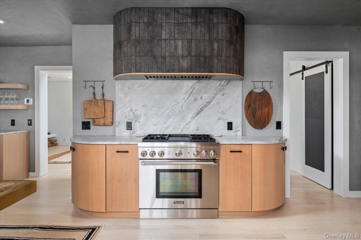 #14 photo, 21 Old Colony Drive, Larchmont , NY 10538