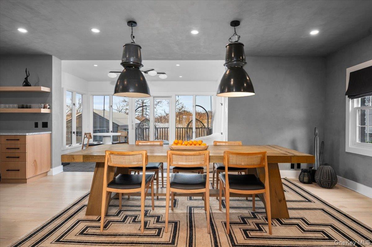 #17 photo, 21 Old Colony Drive, Larchmont , NY 10538