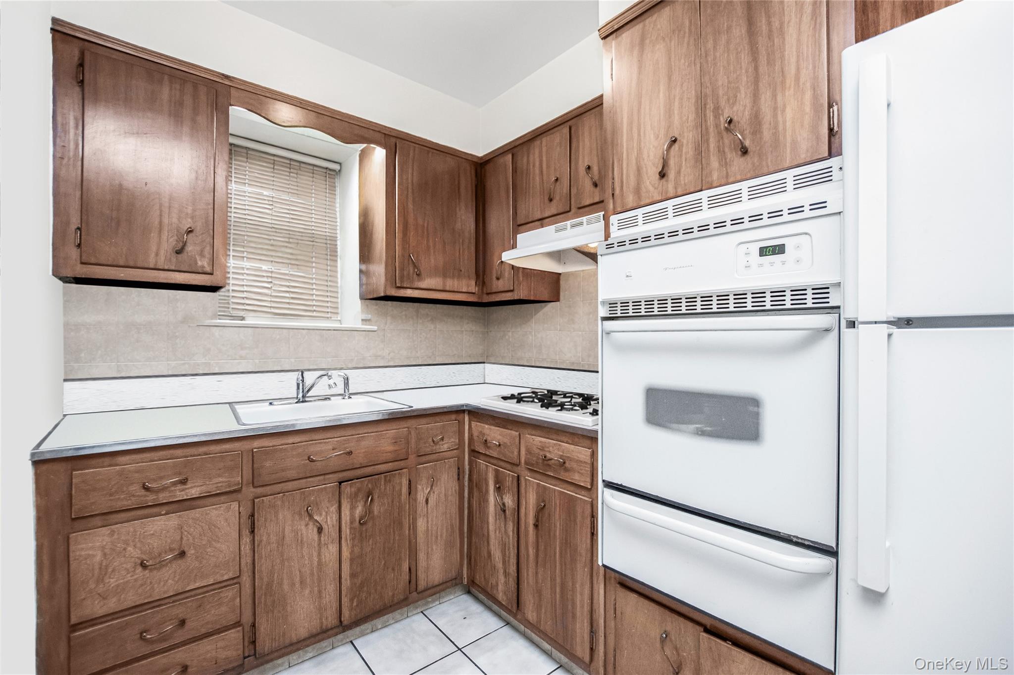 #13 photo, 187 Woodland Avenue, Yonkers , NY 10703