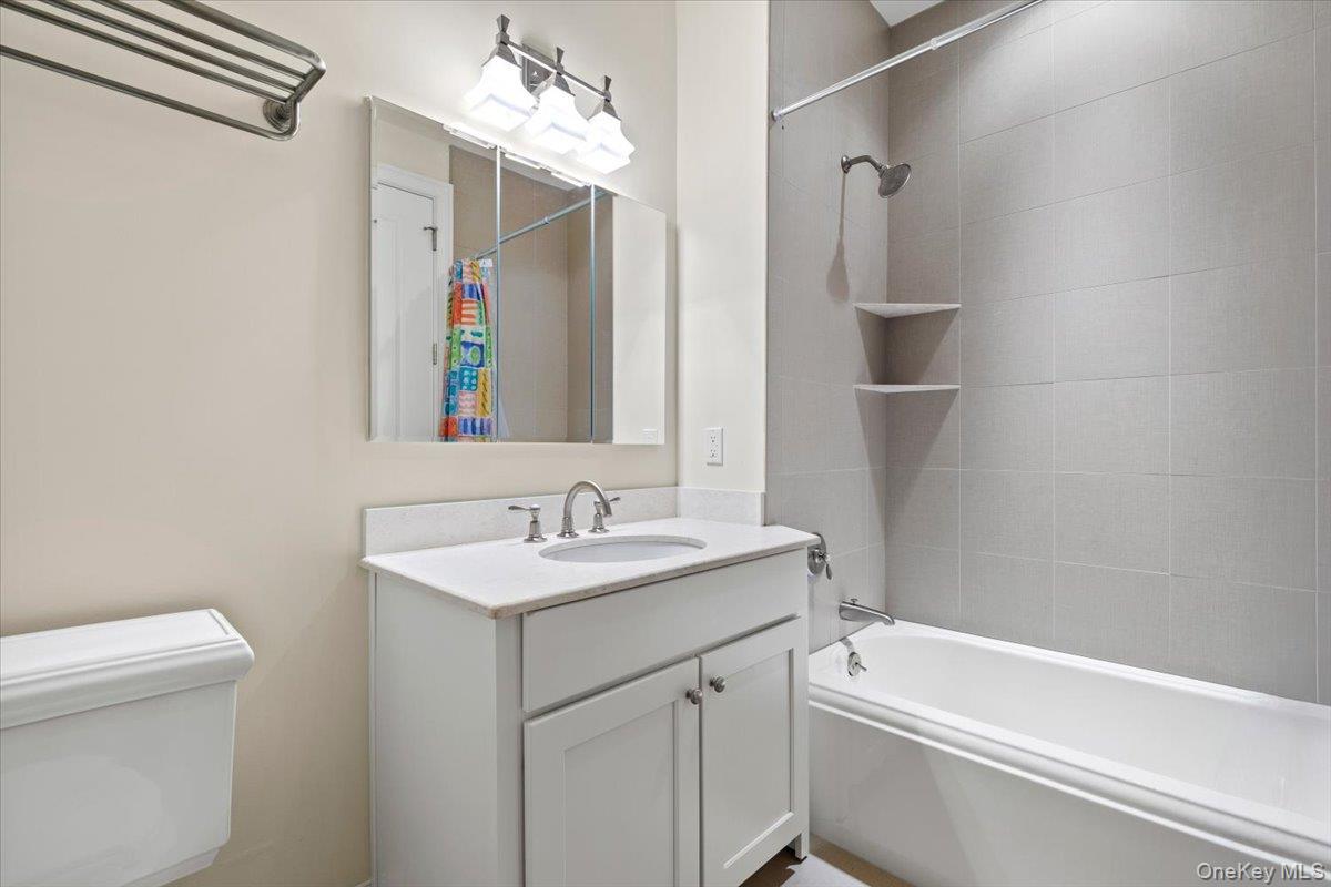 #19 photo, 1 Christie Place, Scarsdale , NY 10583