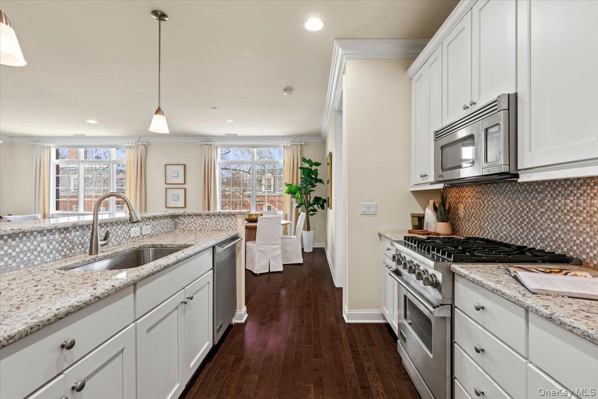 #8 photo, 1 Christie Place, Scarsdale , NY 10583