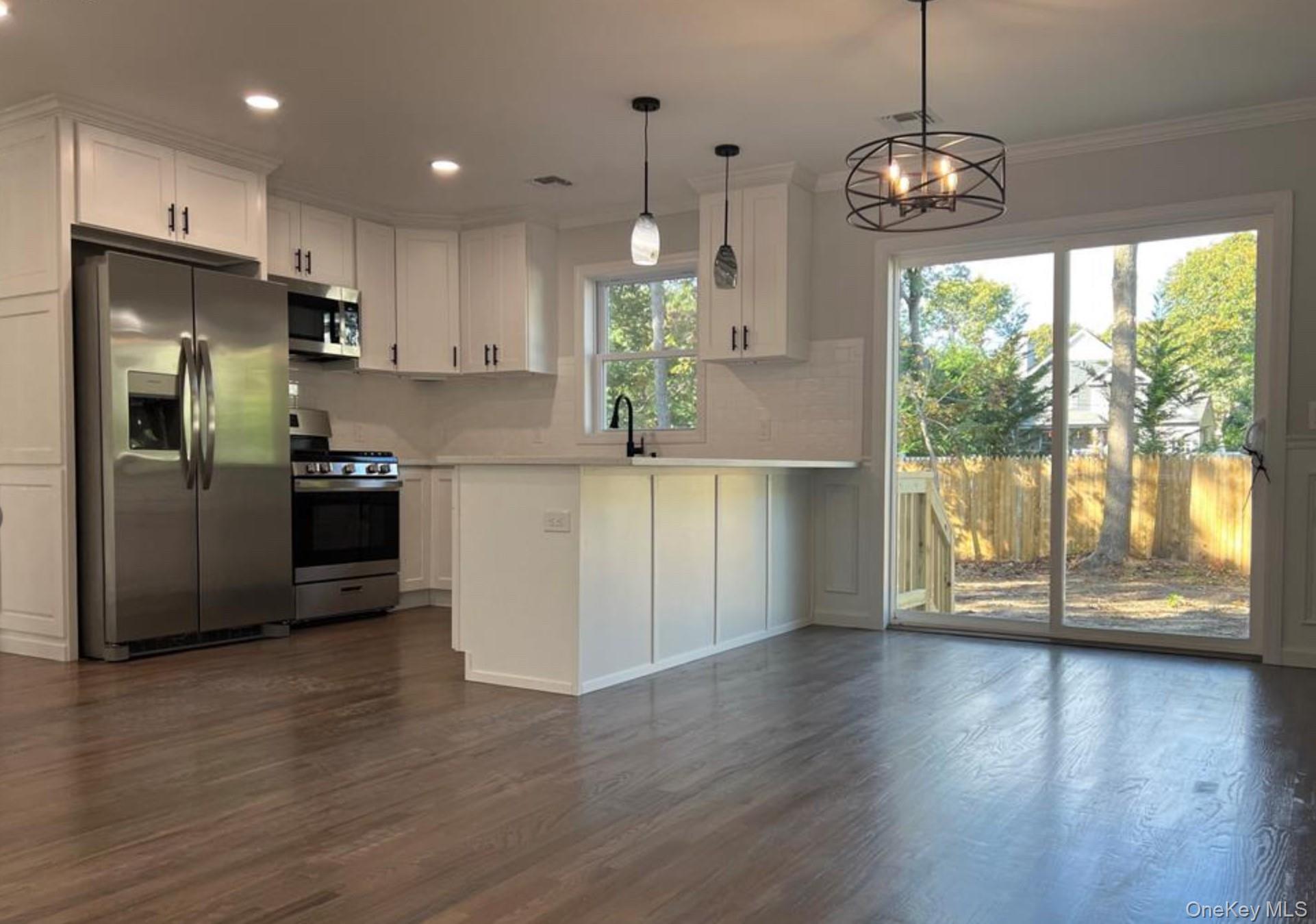 #3 photo, 492 Blue Point Road, Farmingville , NY 11738