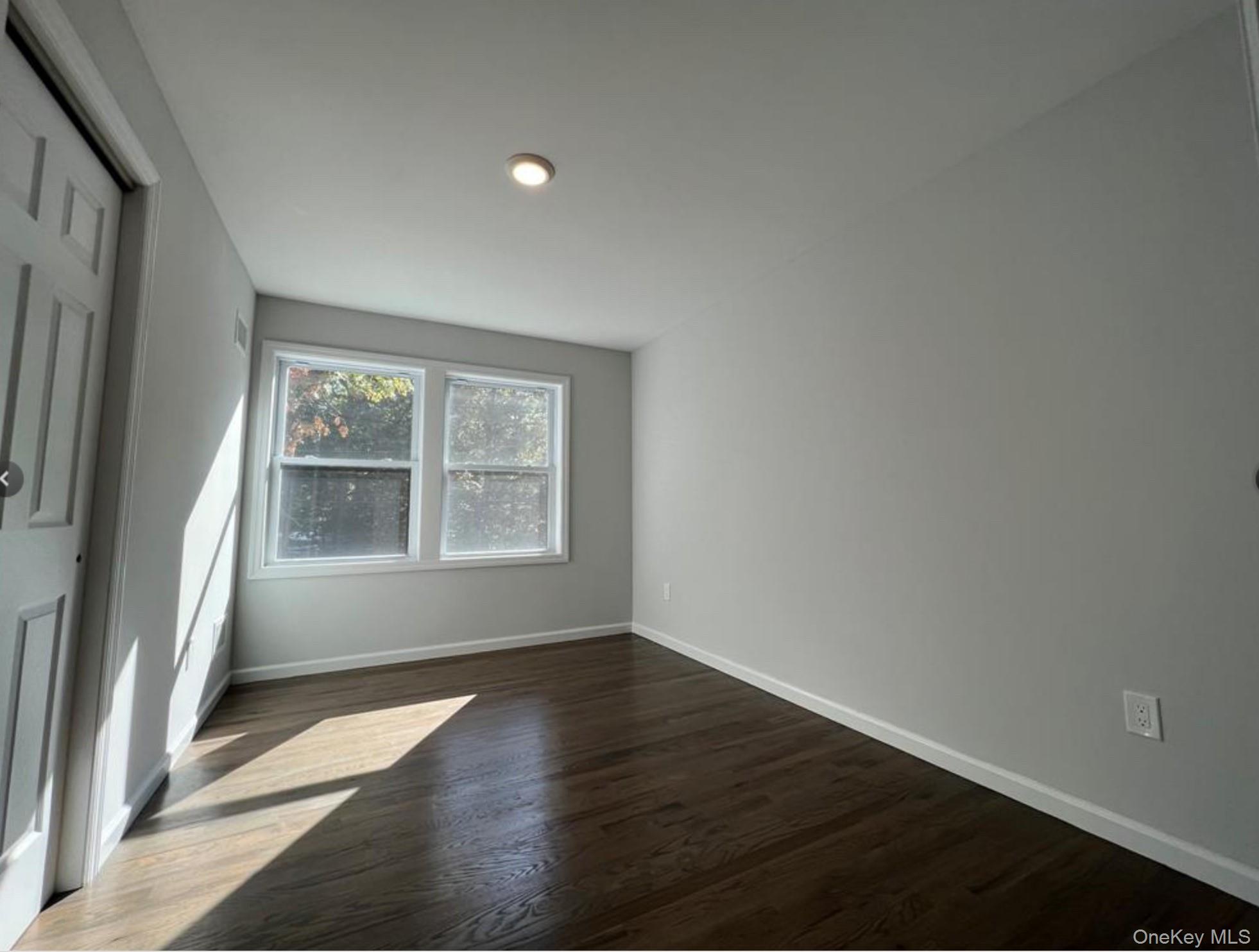 #7 photo, 492 Blue Point Road, Farmingville , NY 11738