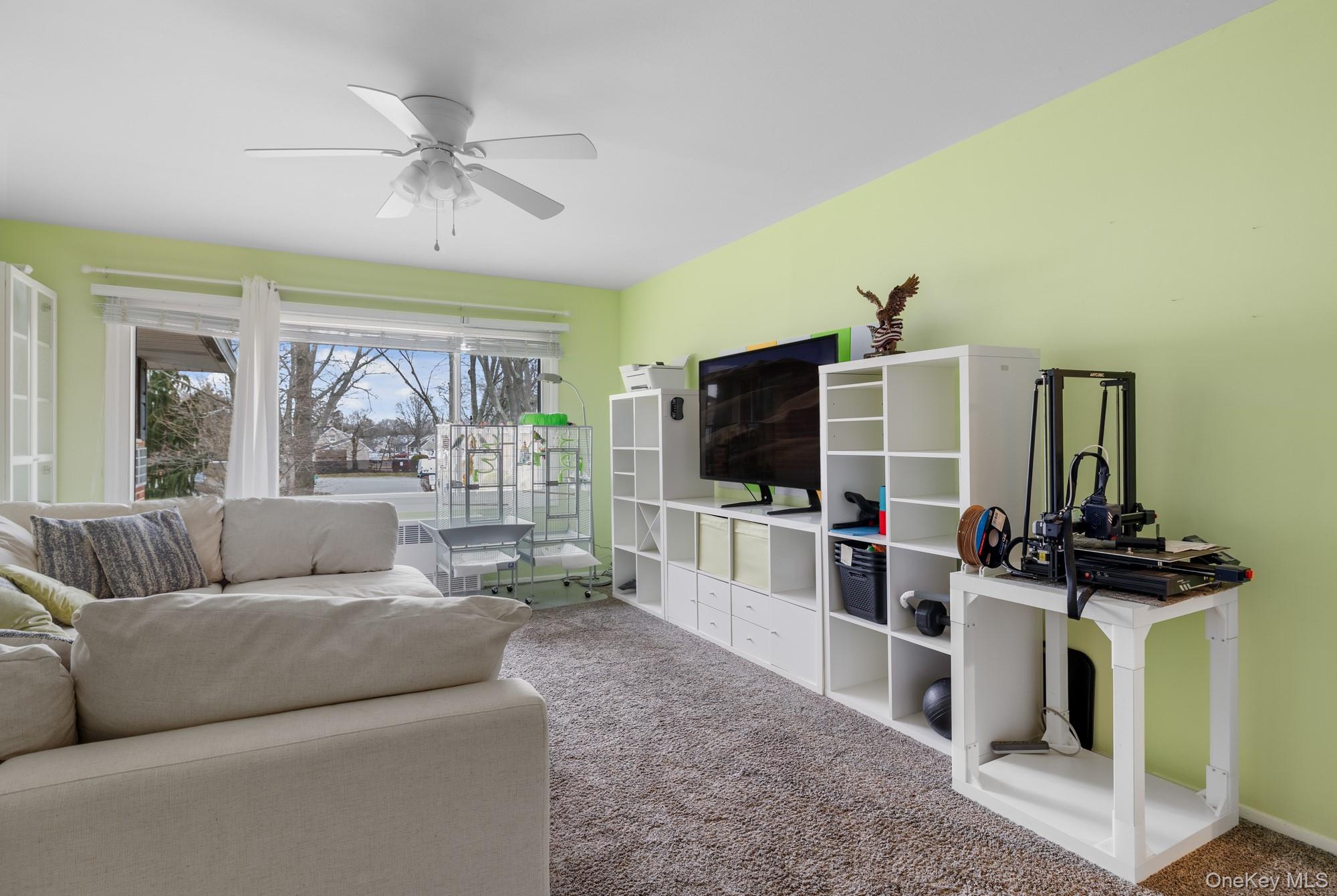 #6 photo, 285 Edmunton, North Babylon , NY 11703