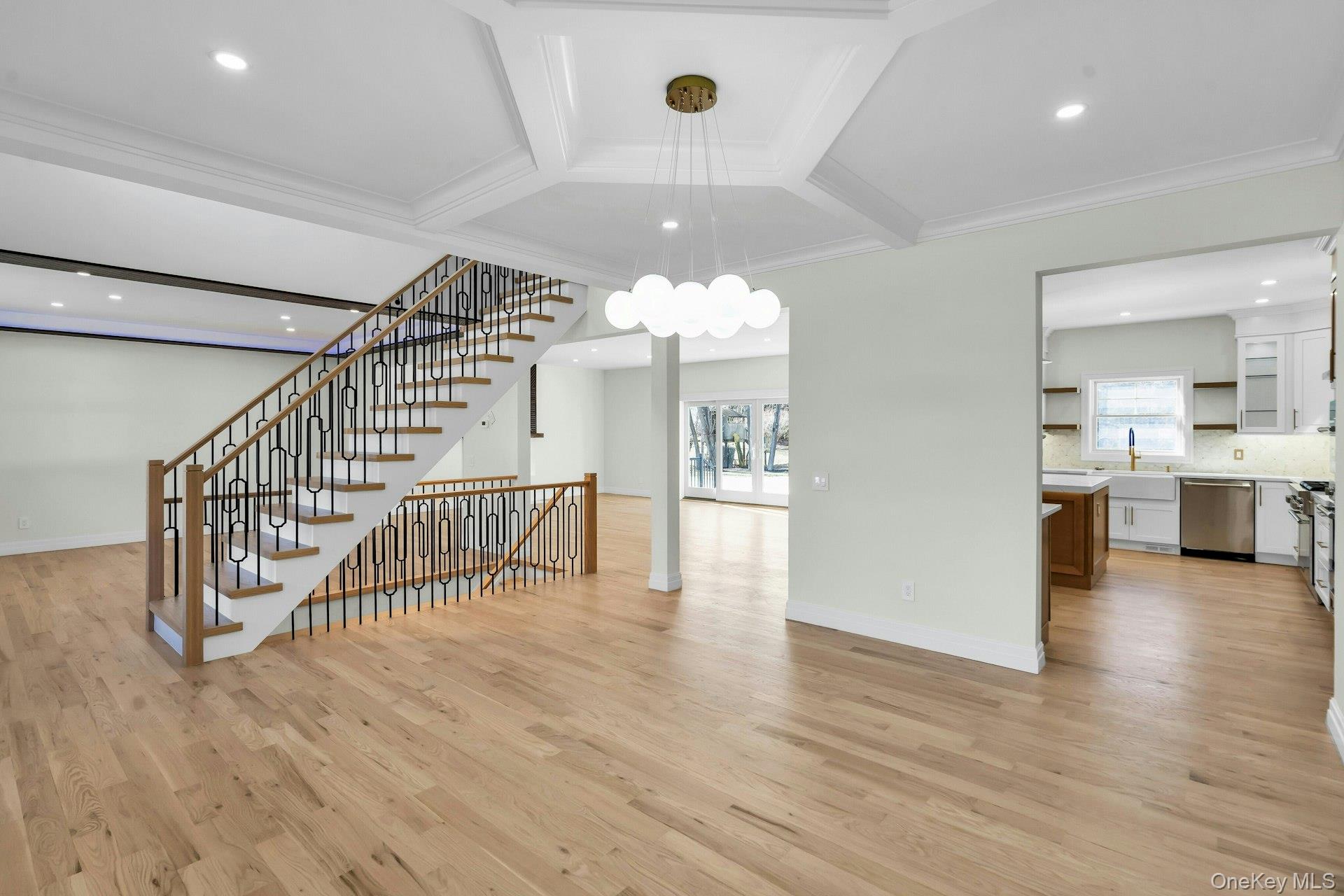 #7 photo, 3 Carmine Court, Commack , NY 11725