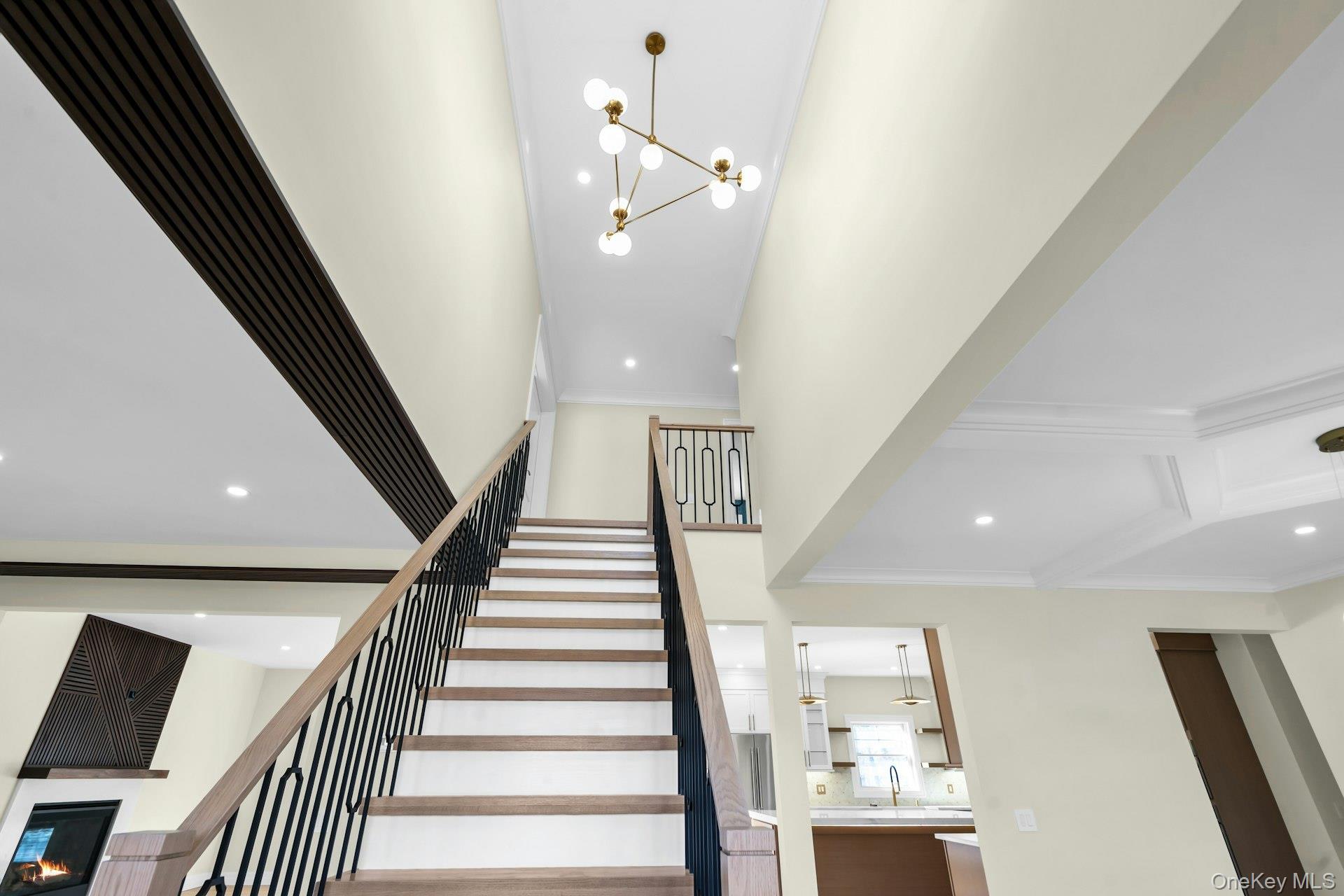 #8 photo, 3 Carmine Court, Commack , NY 11725