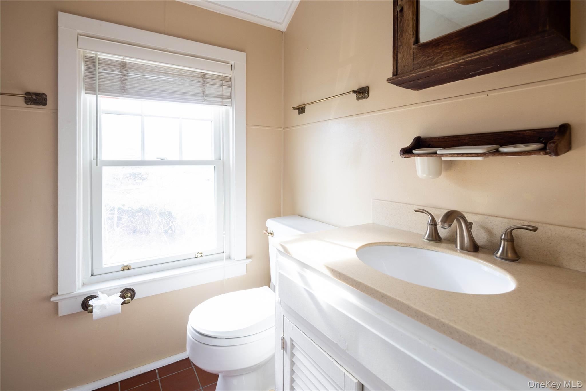 #16 photo, 506 5th Street, Greenport , NY 11944