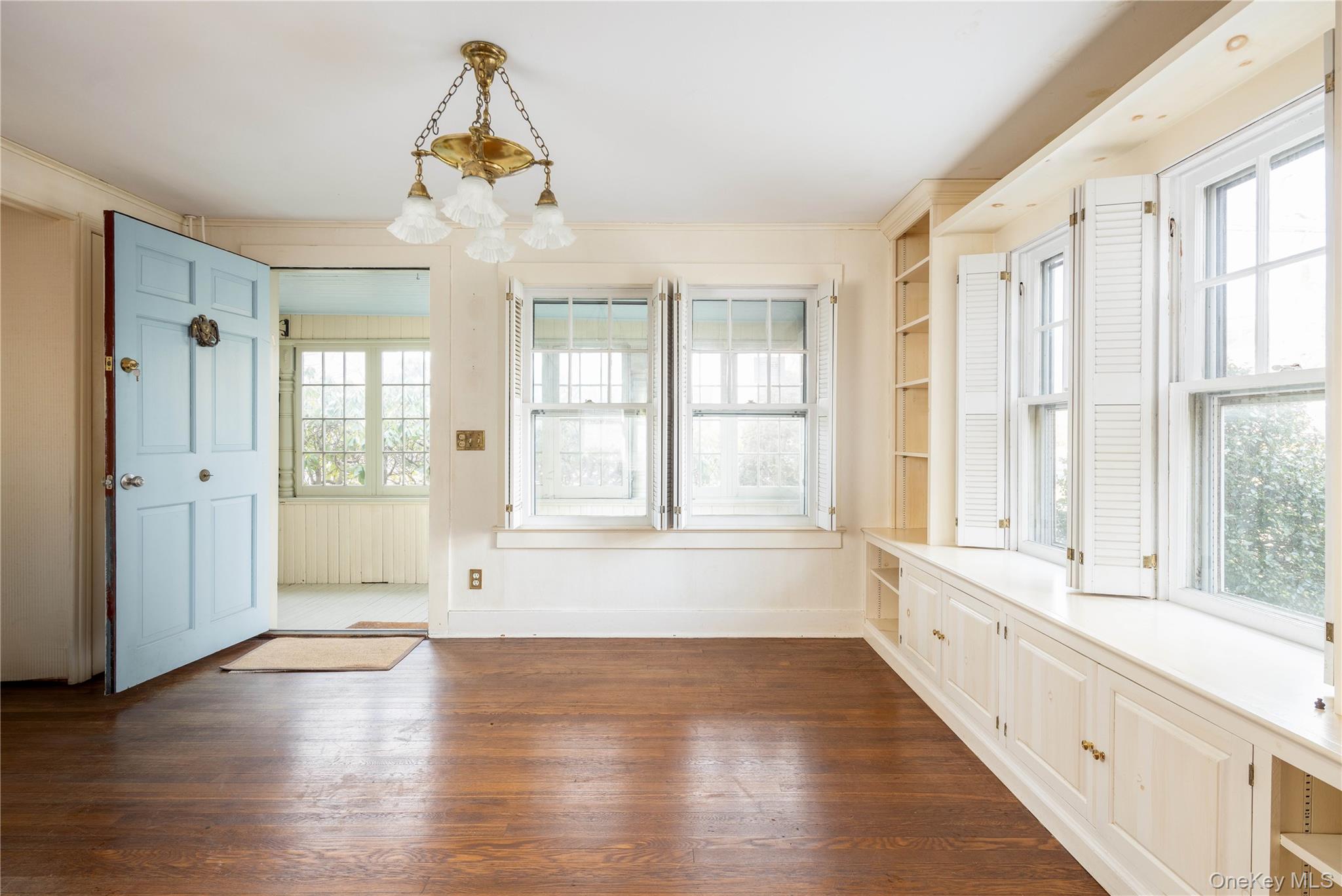 #5 photo, 506 5th Street, Greenport , NY 11944