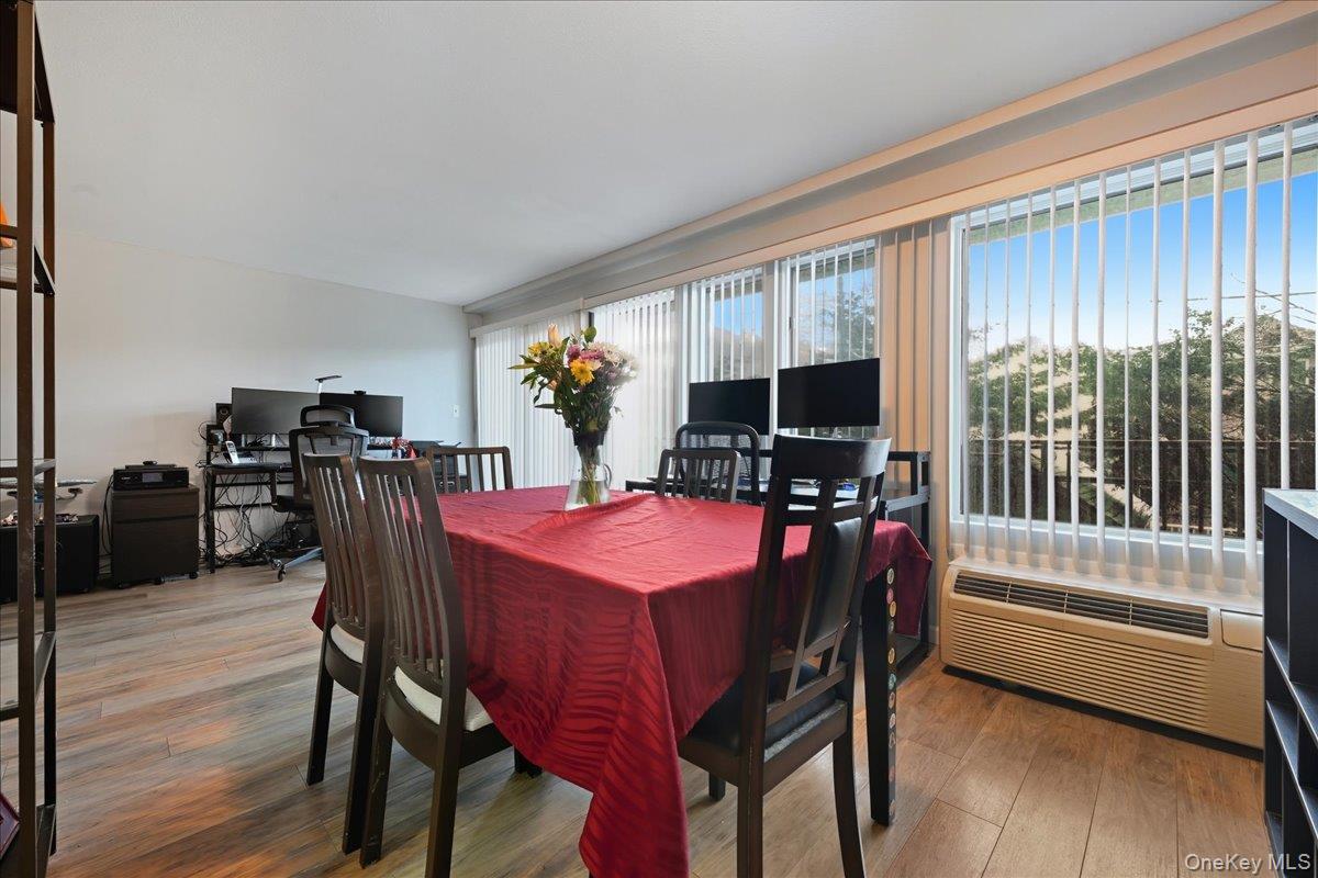 #10 photo, 235 W Park Avenue, Long Beach , NY 11561