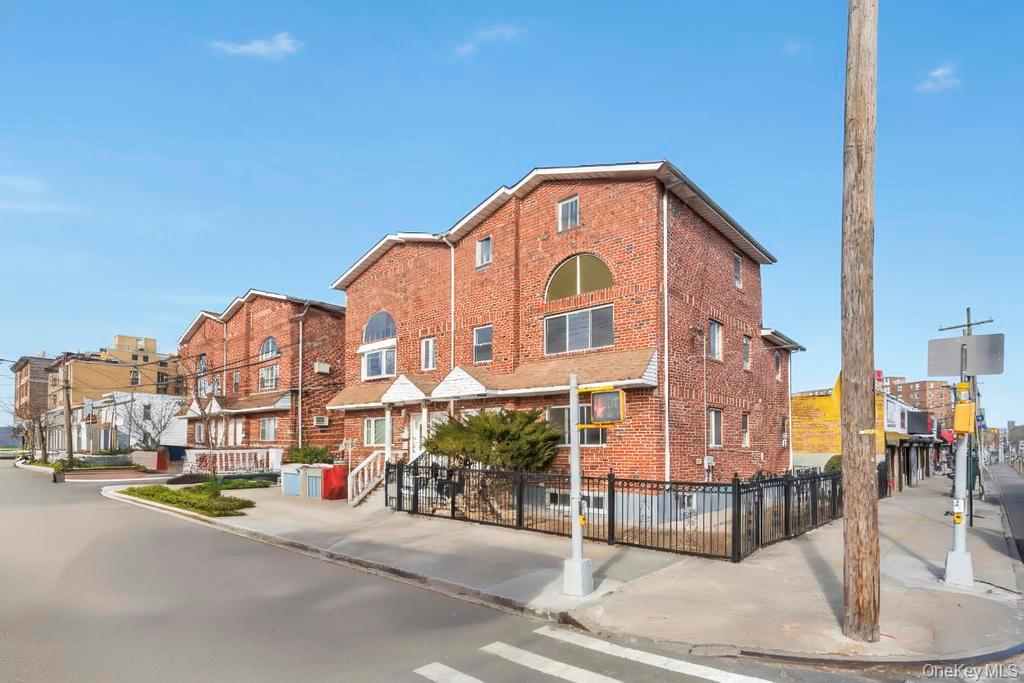 #3 photo, 675 E 103rd Street, Brooklyn , NY 11236