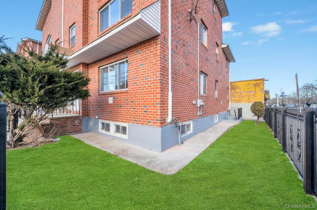 #6 photo, 675 E 103rd Street, Brooklyn , NY 11236