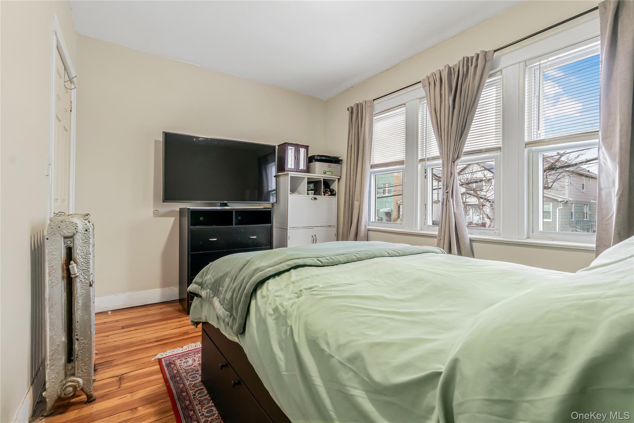 #20 photo, 8514 Sutter Avenue, Ozone Park , NY 11417