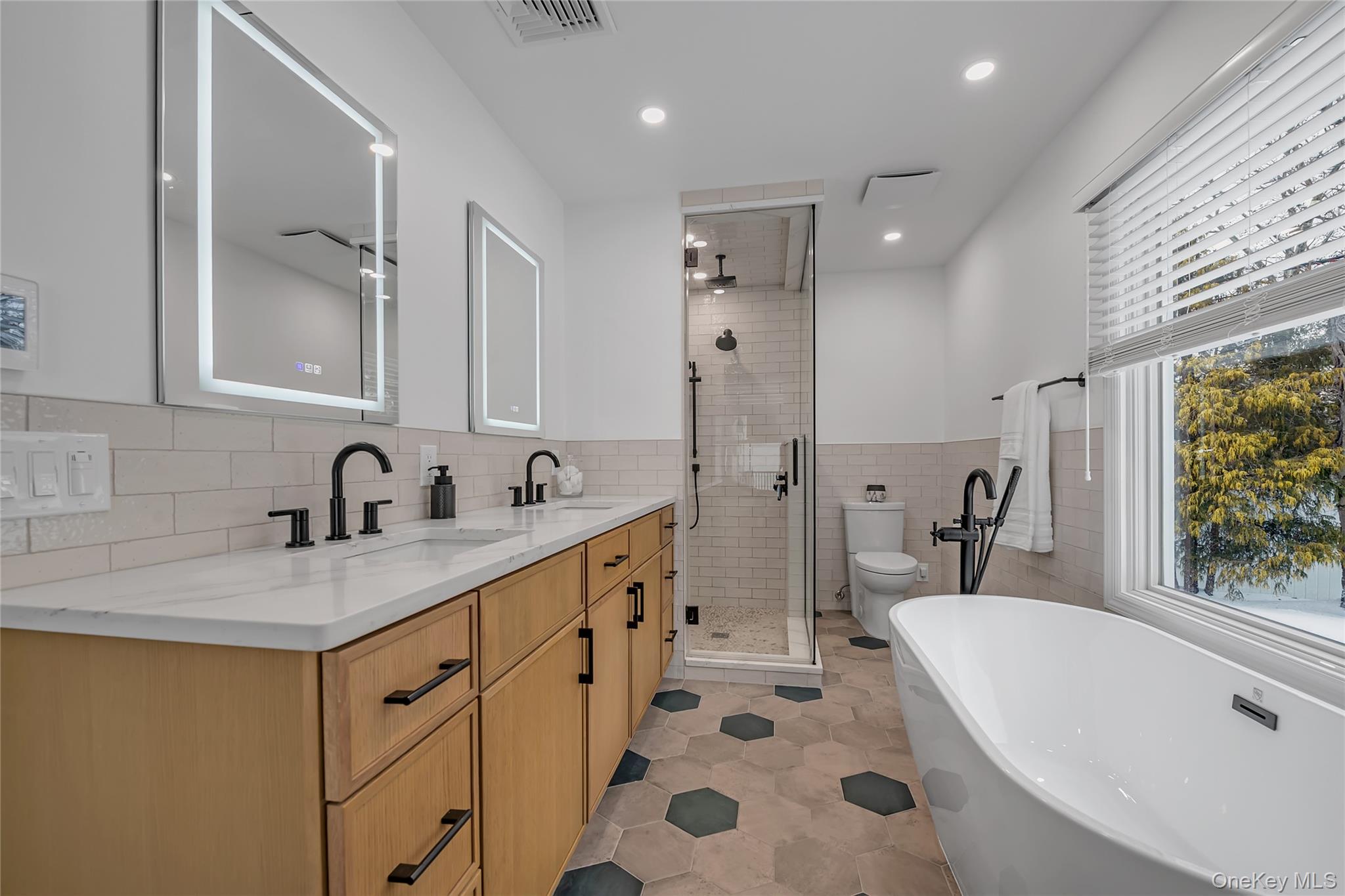 #14 photo, 1A Orchard Farm Road, Port Washington , NY 11050